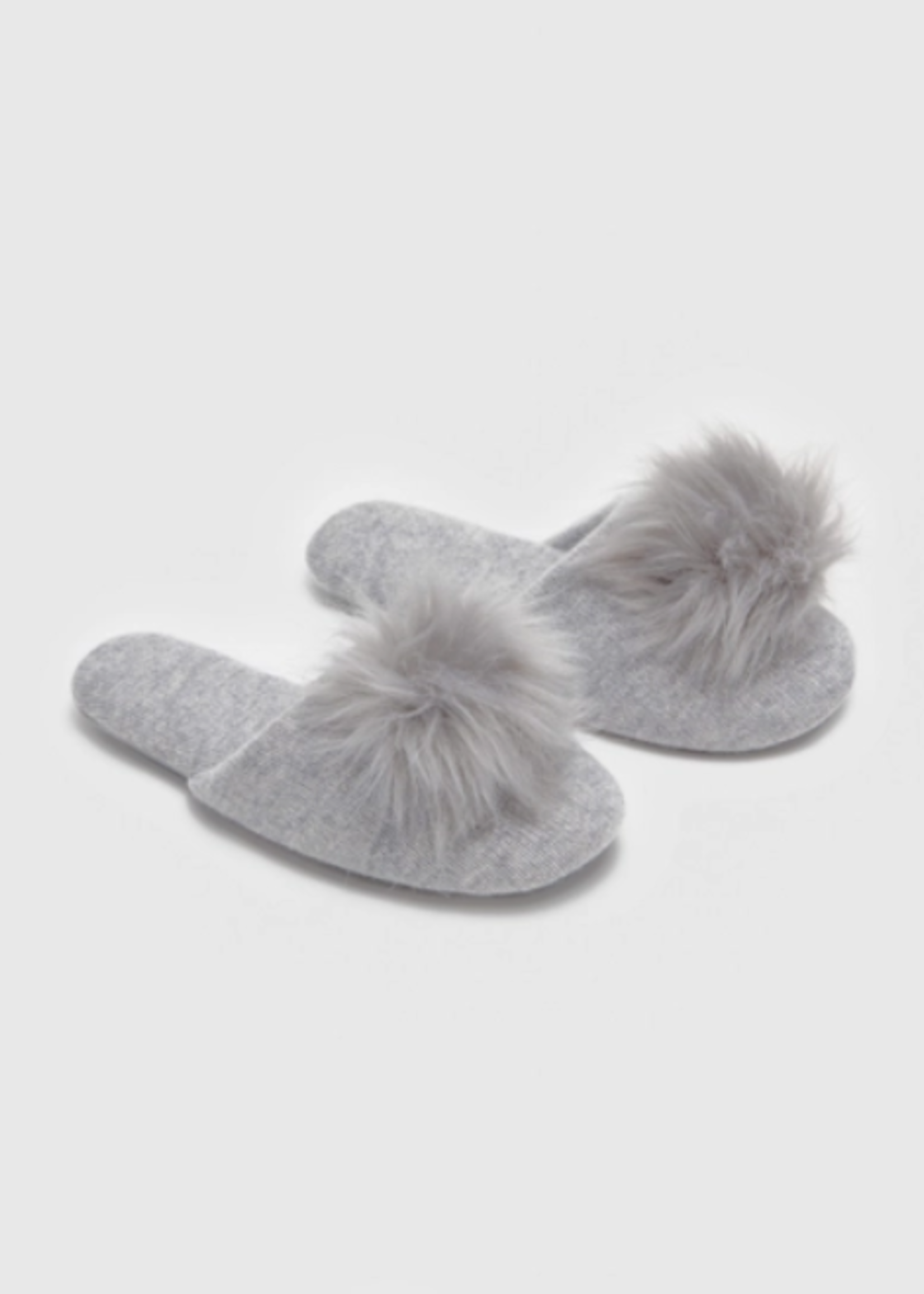 Elitaire Petite Wool Pom Slipper in Morning Fog