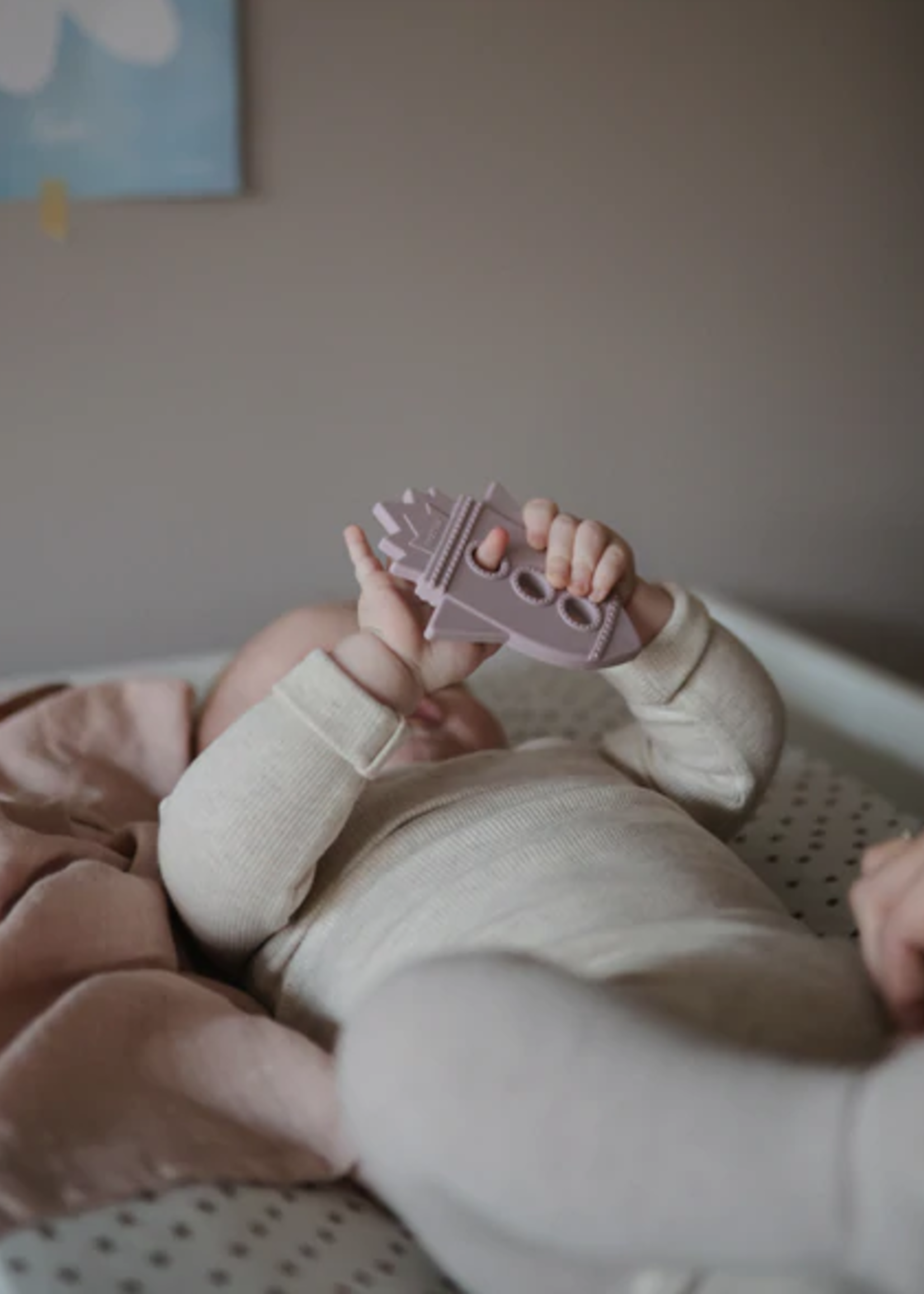 Elitaire Petite Rocket Teether in Soft Lilac