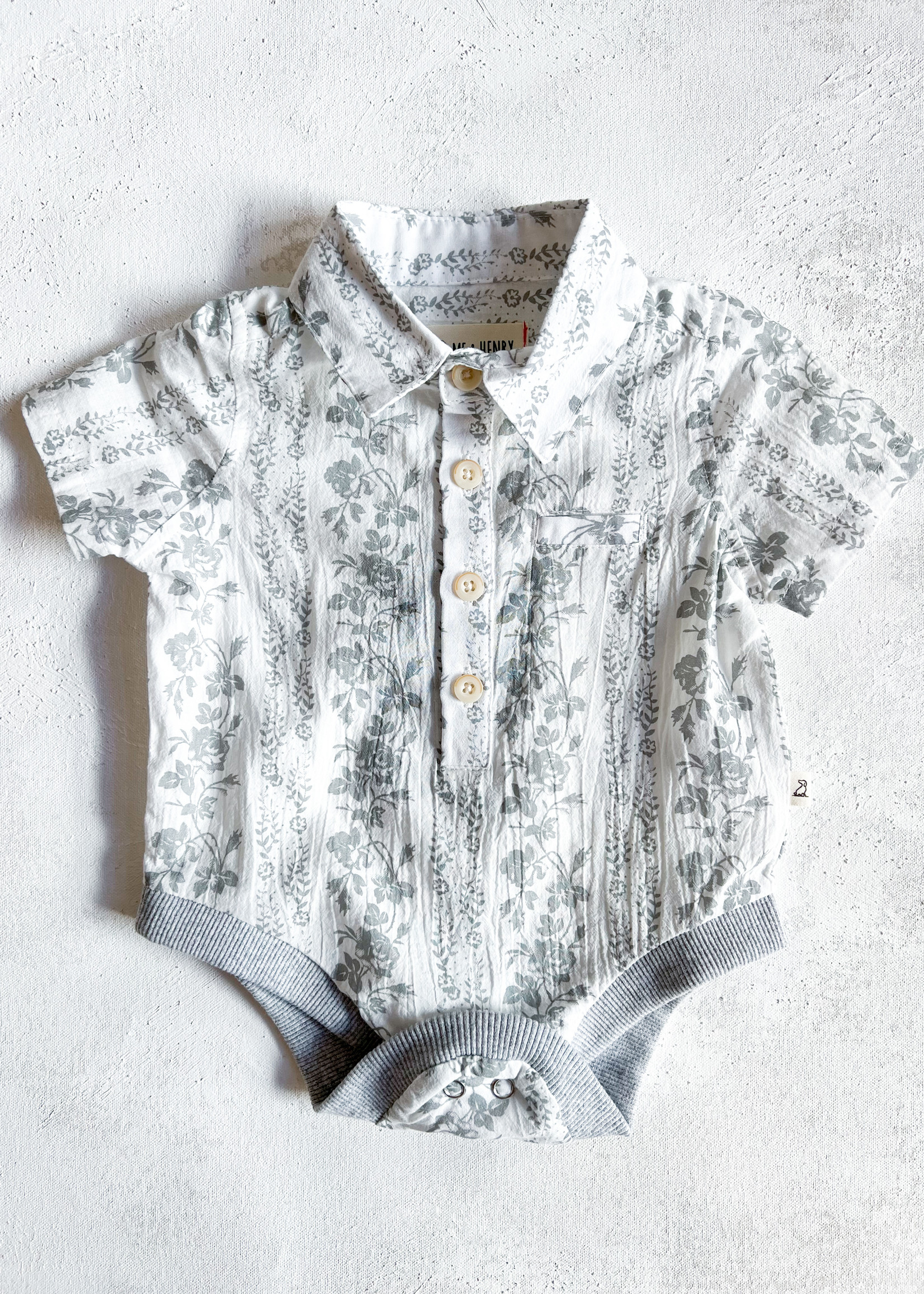 Elitaire Petite Helford Short Sleeve Onesie in White Floral