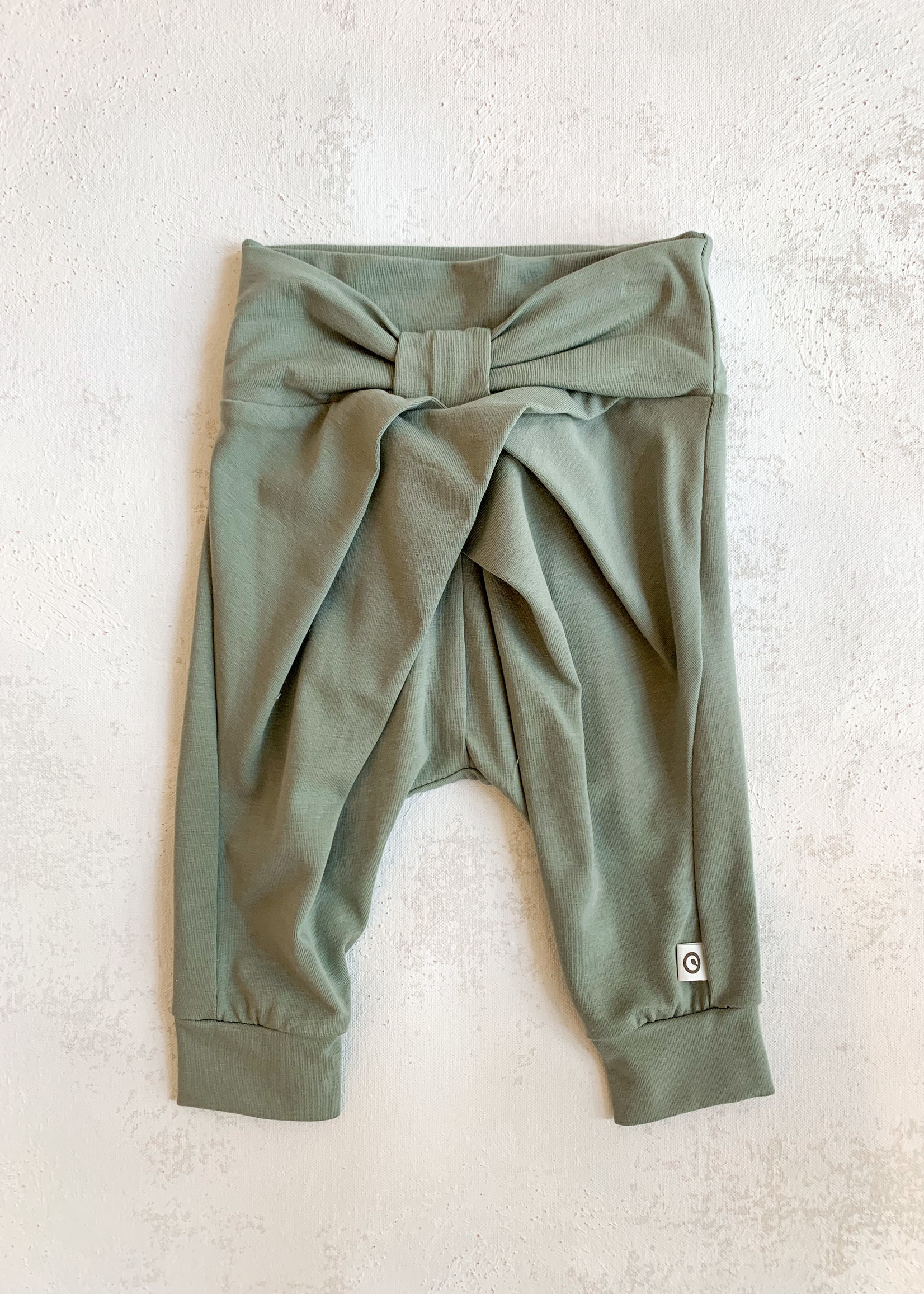 Elitaire Petite Cozy Bow Pants in Green Sugar