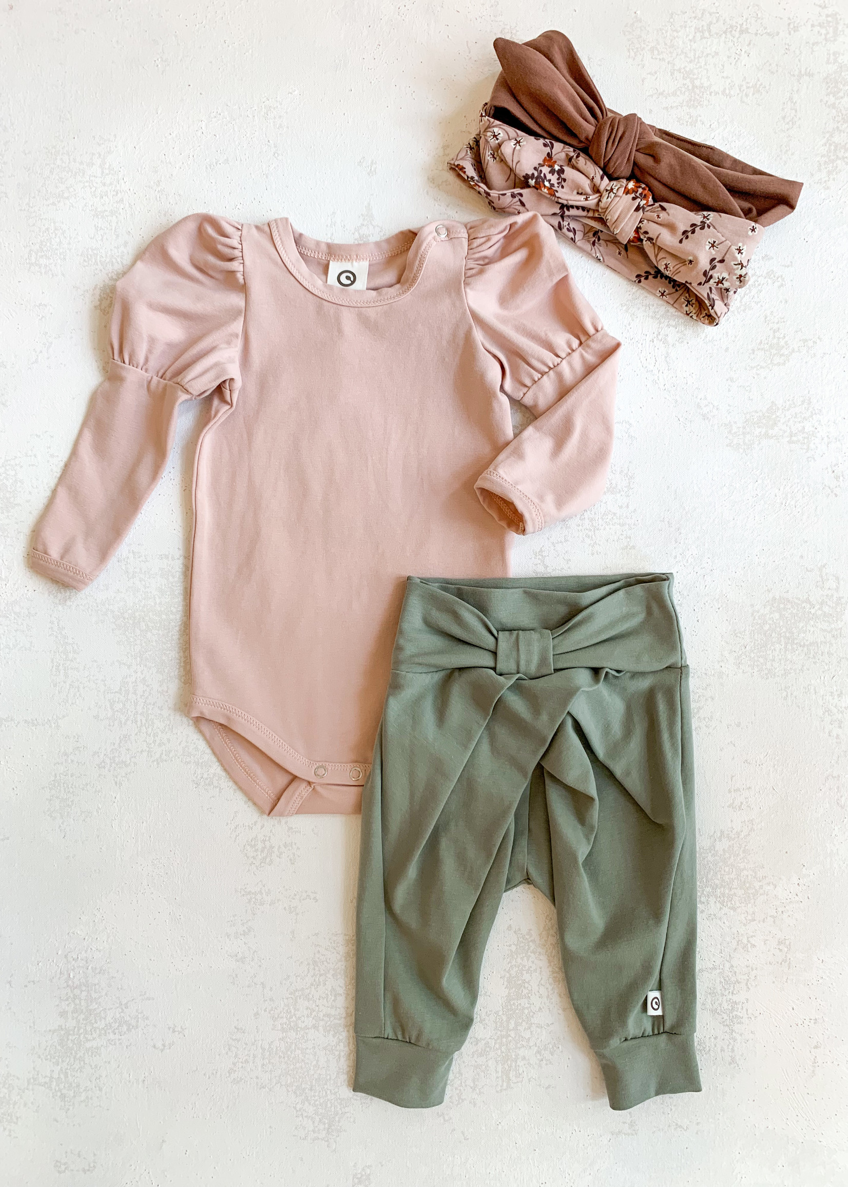 Elitaire Petite Cozy Bow Pants in Green Sugar