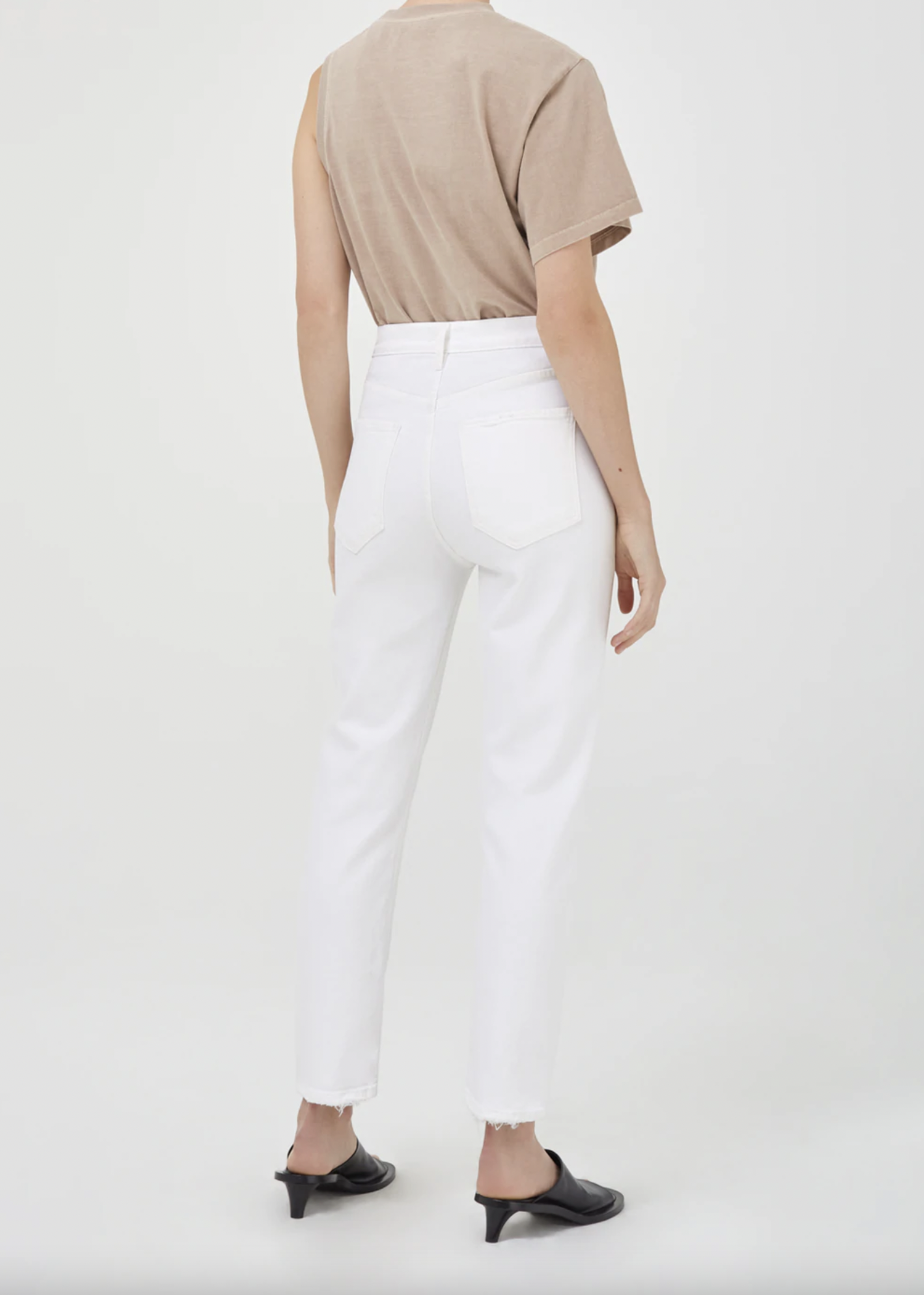 Elitaire Boutique Riley Crop in Whip