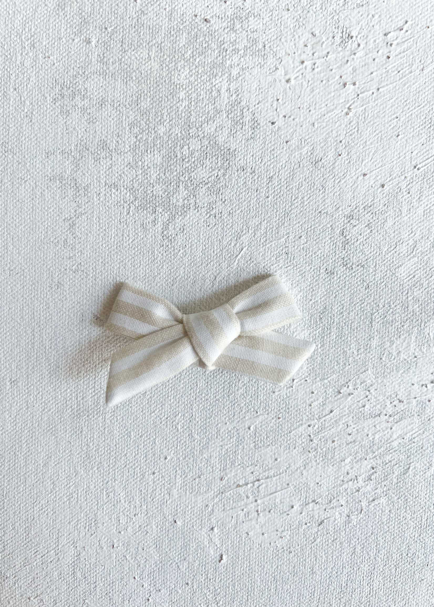 Elitaire Petite Classic Ivory Stripe Hair Bow Clip