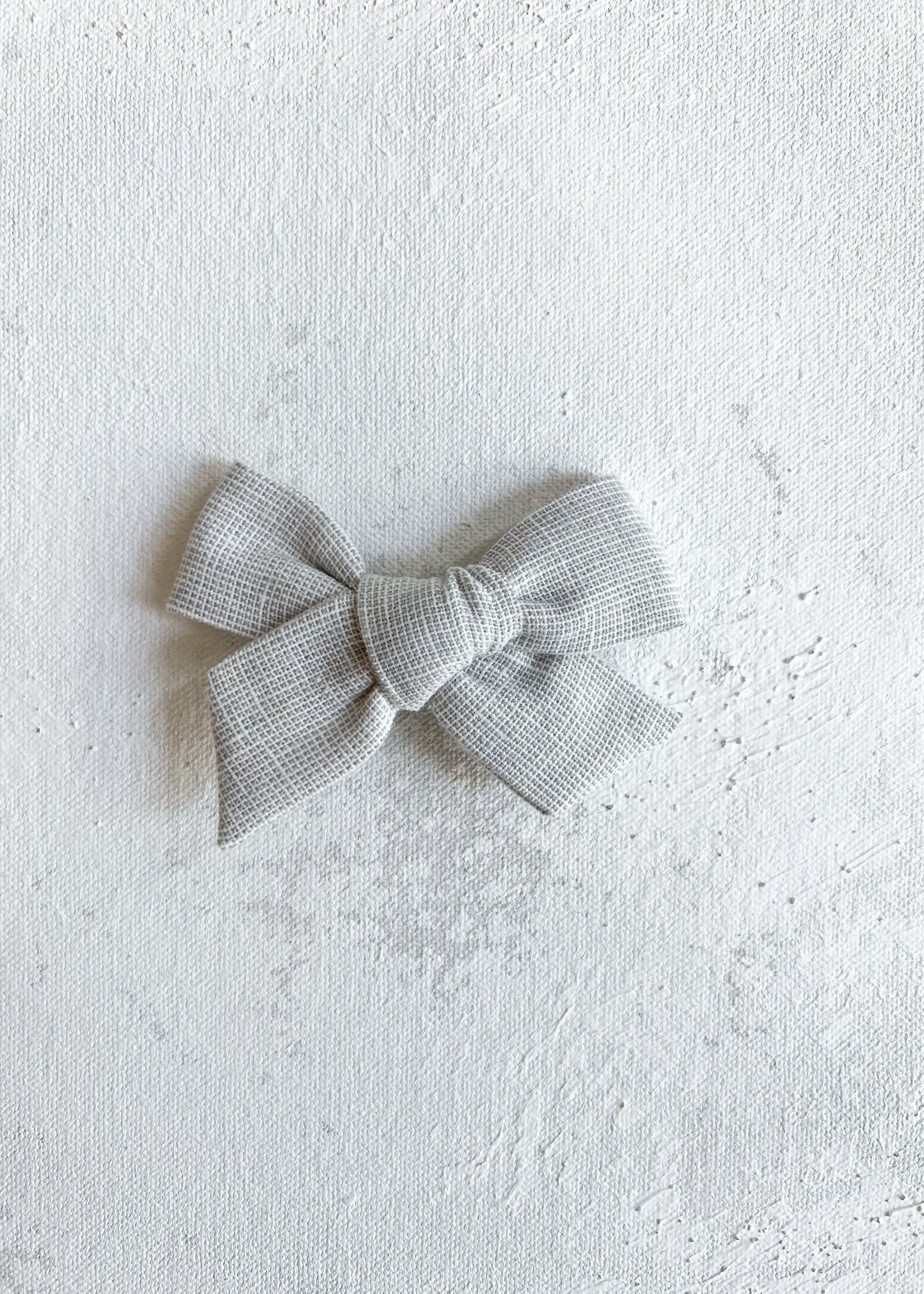 Elitaire Petite Linen Classic Grey Chambray Hair Bow Clip