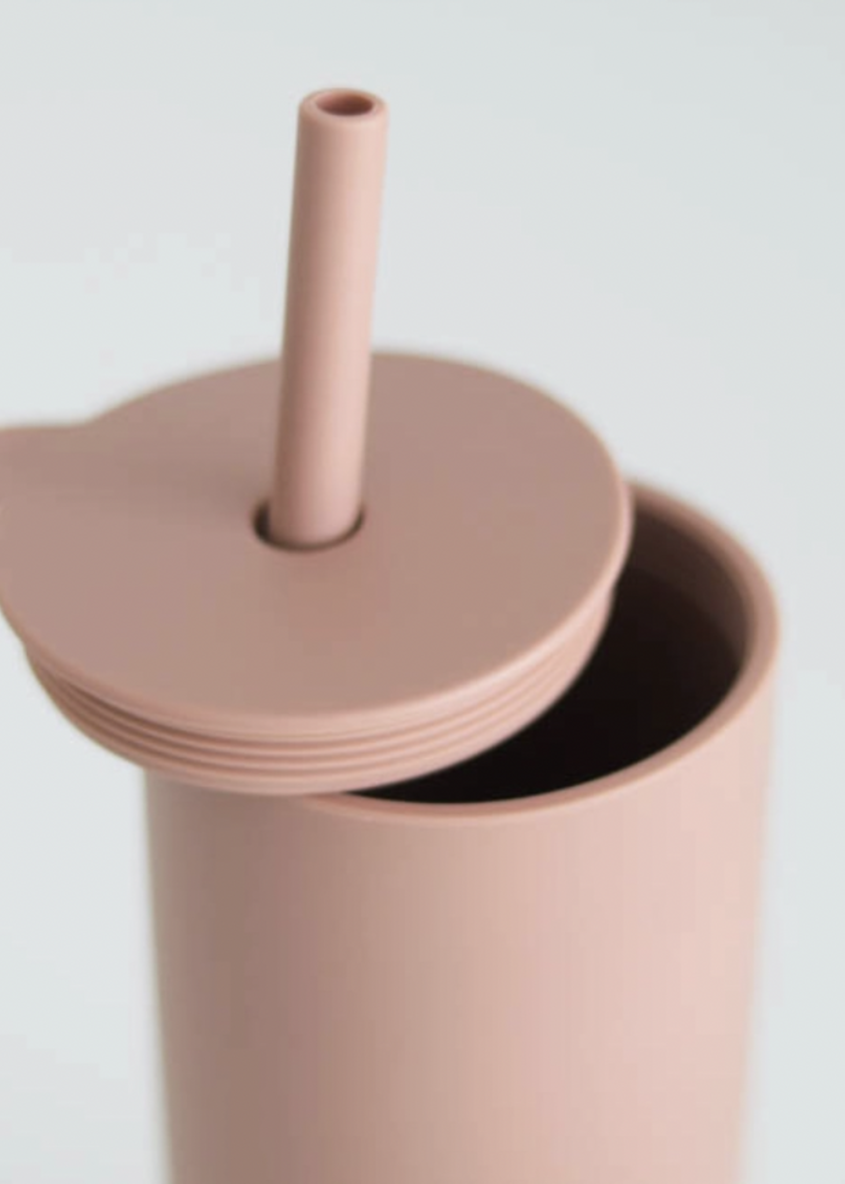 Elitaire Petite The Mama Coral Silicone Straw Cup