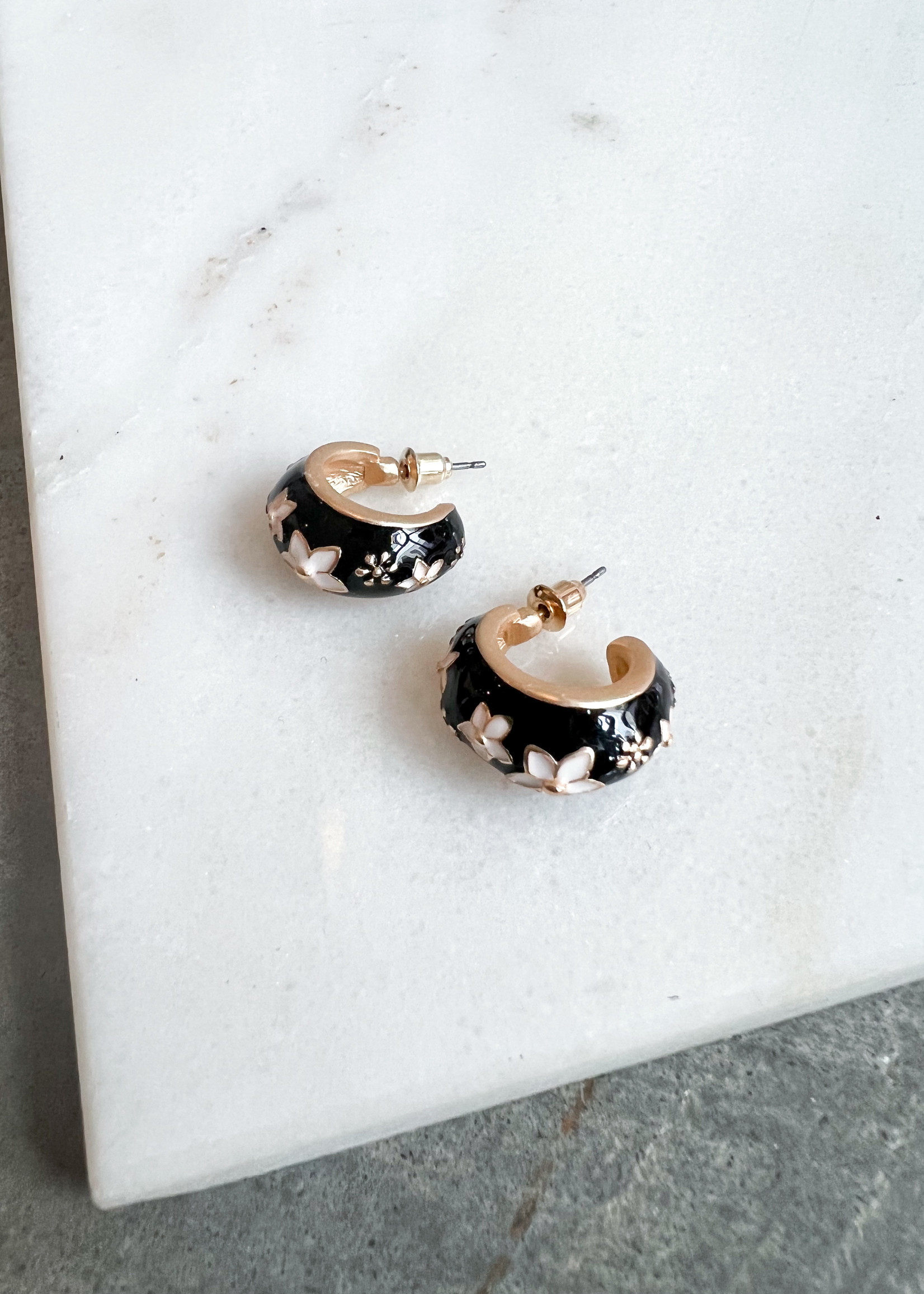 Elitaire Boutique Flower Chunky Hoops