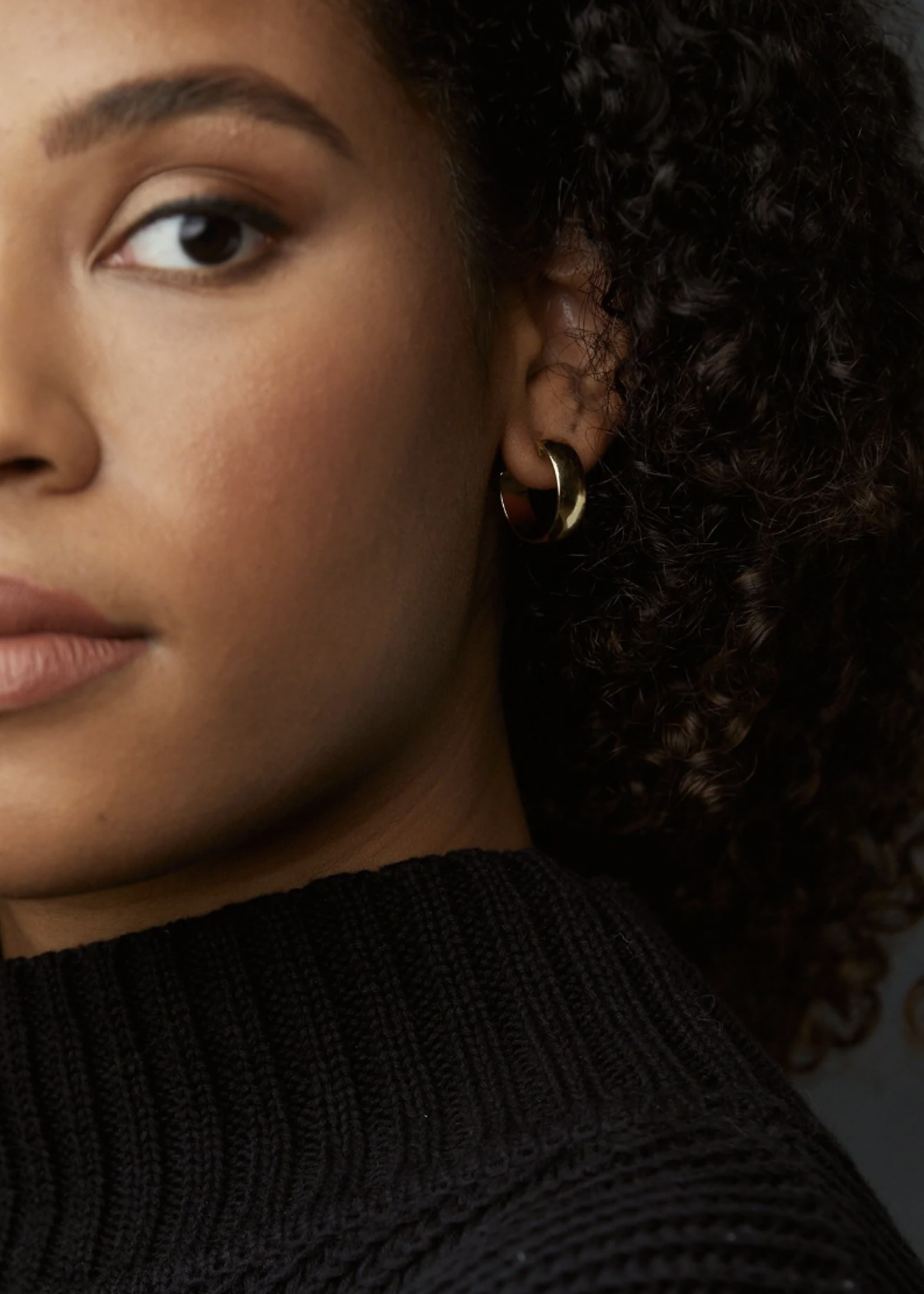 Elitaire Boutique Stride Hoops