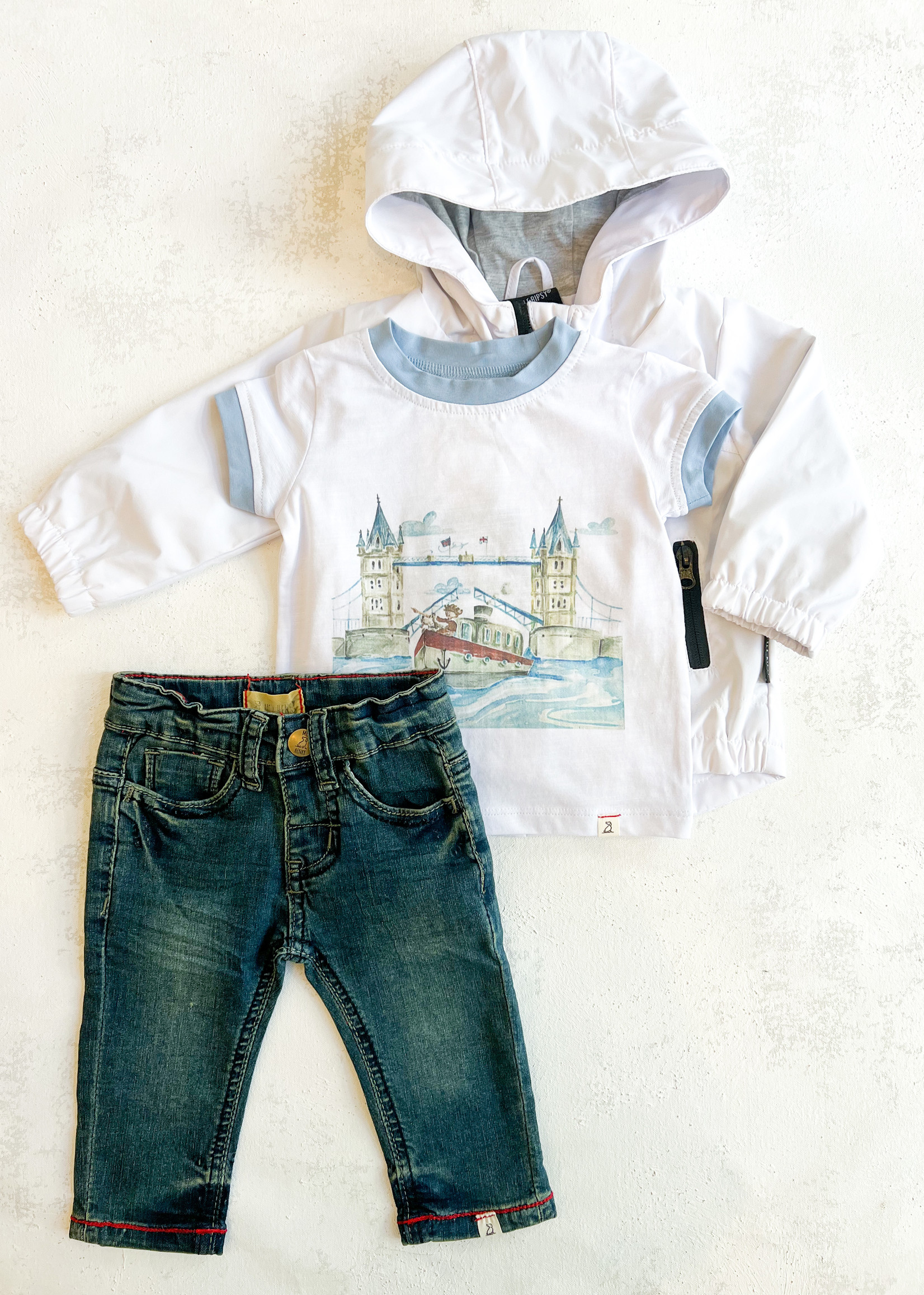 Elitaire Petite Tower Bridge Graphic Tee