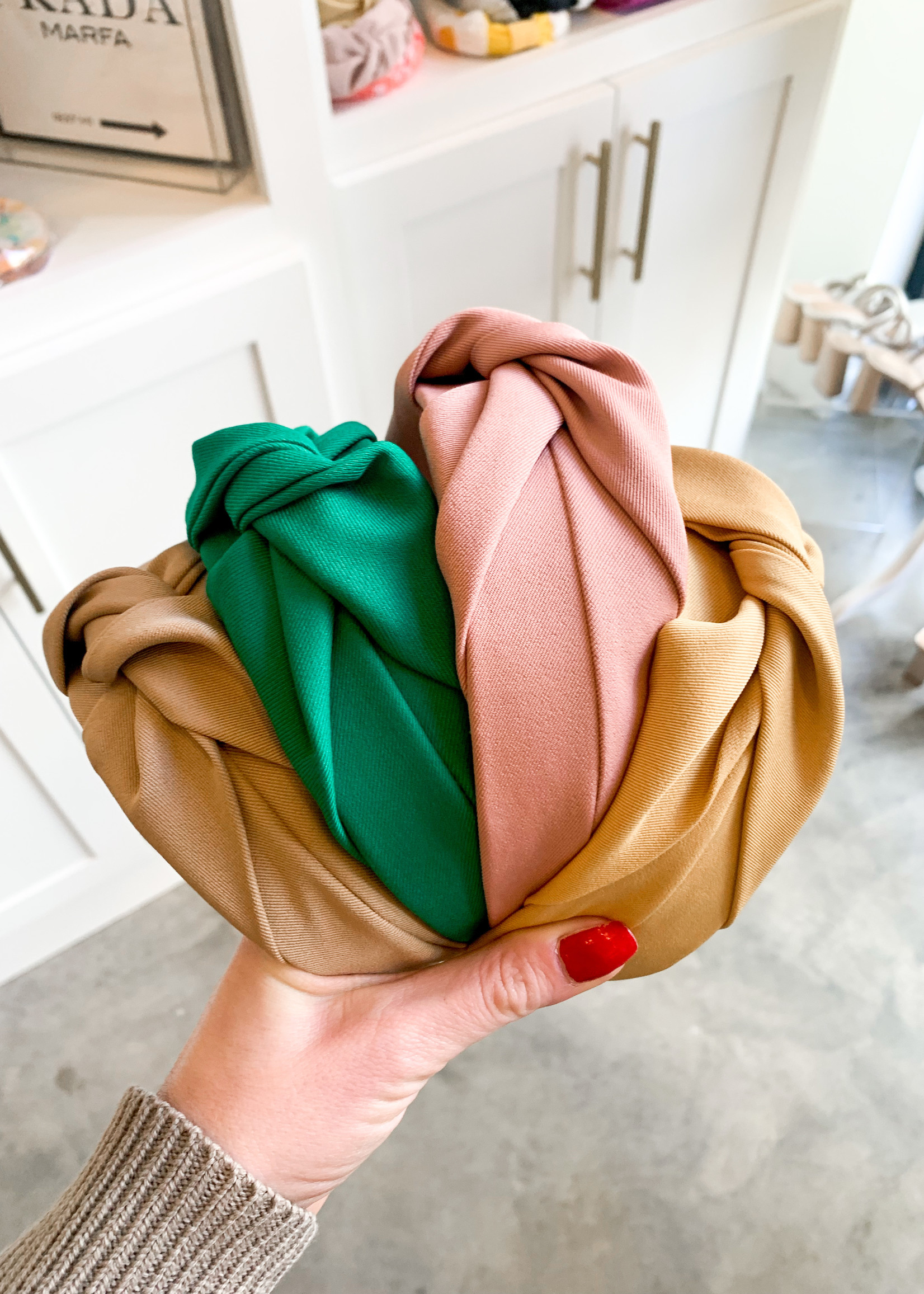 Elitaire Boutique Twisted Knot Headband