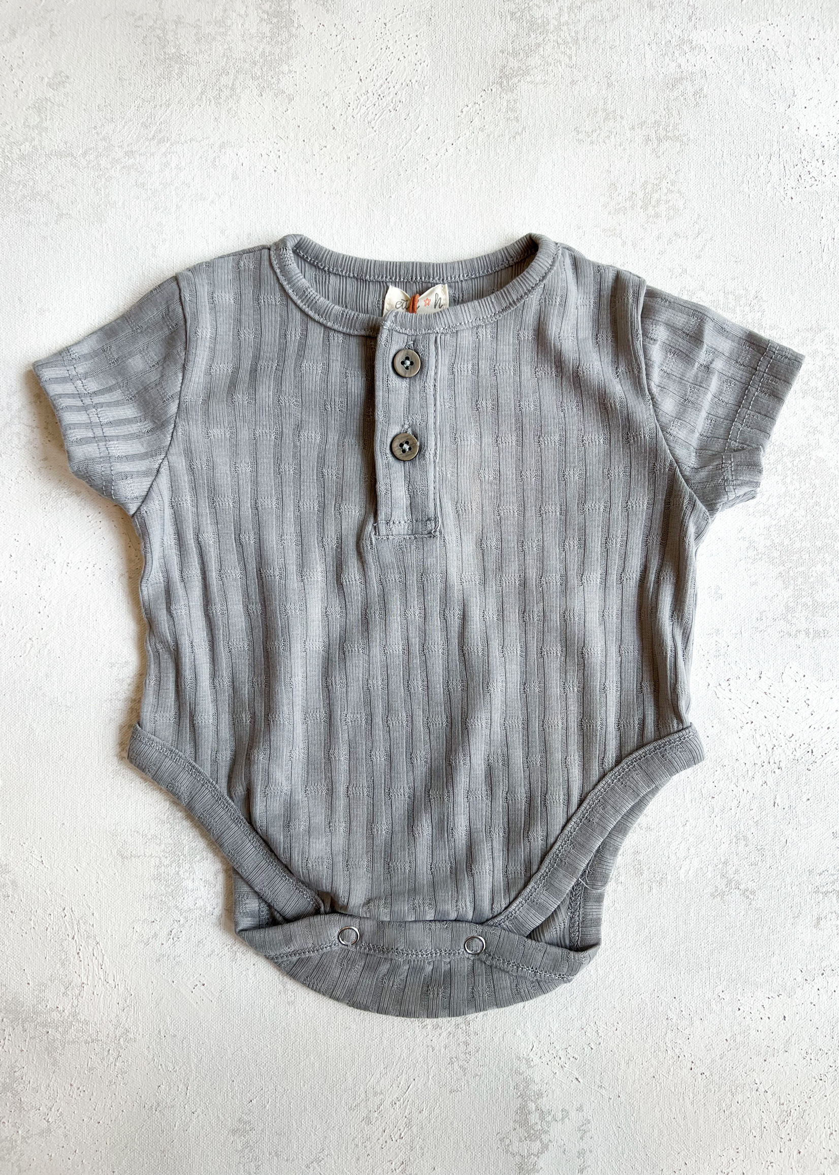 Elitaire Petite Javon Tee in Grey