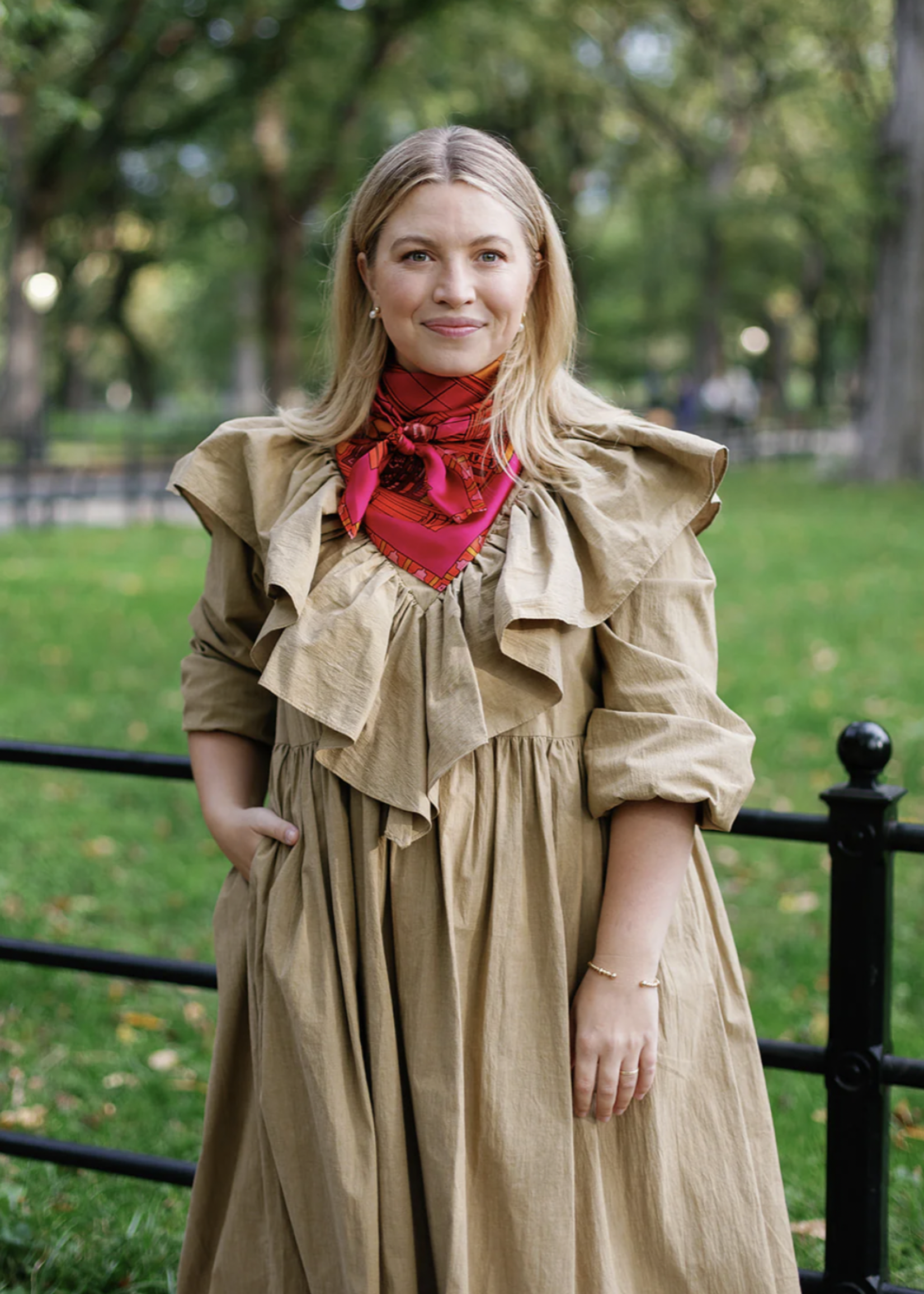 Elitaire Boutique Swells in The City Silk Scarf - Large