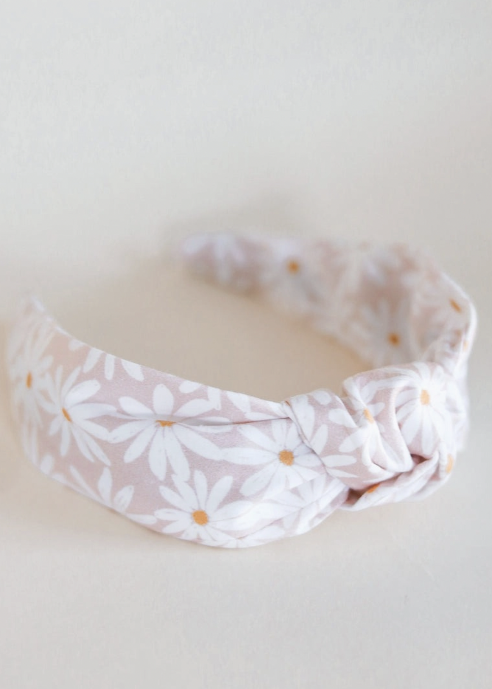 Elitaire Boutique Pink Daisy Knotted Floral Headband