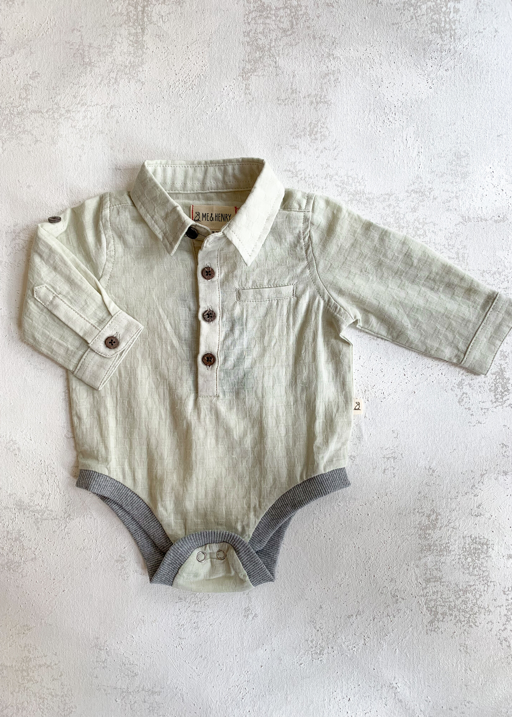 Elitaire Petite Atwood Onesie & Shirt in Textured Pale Green