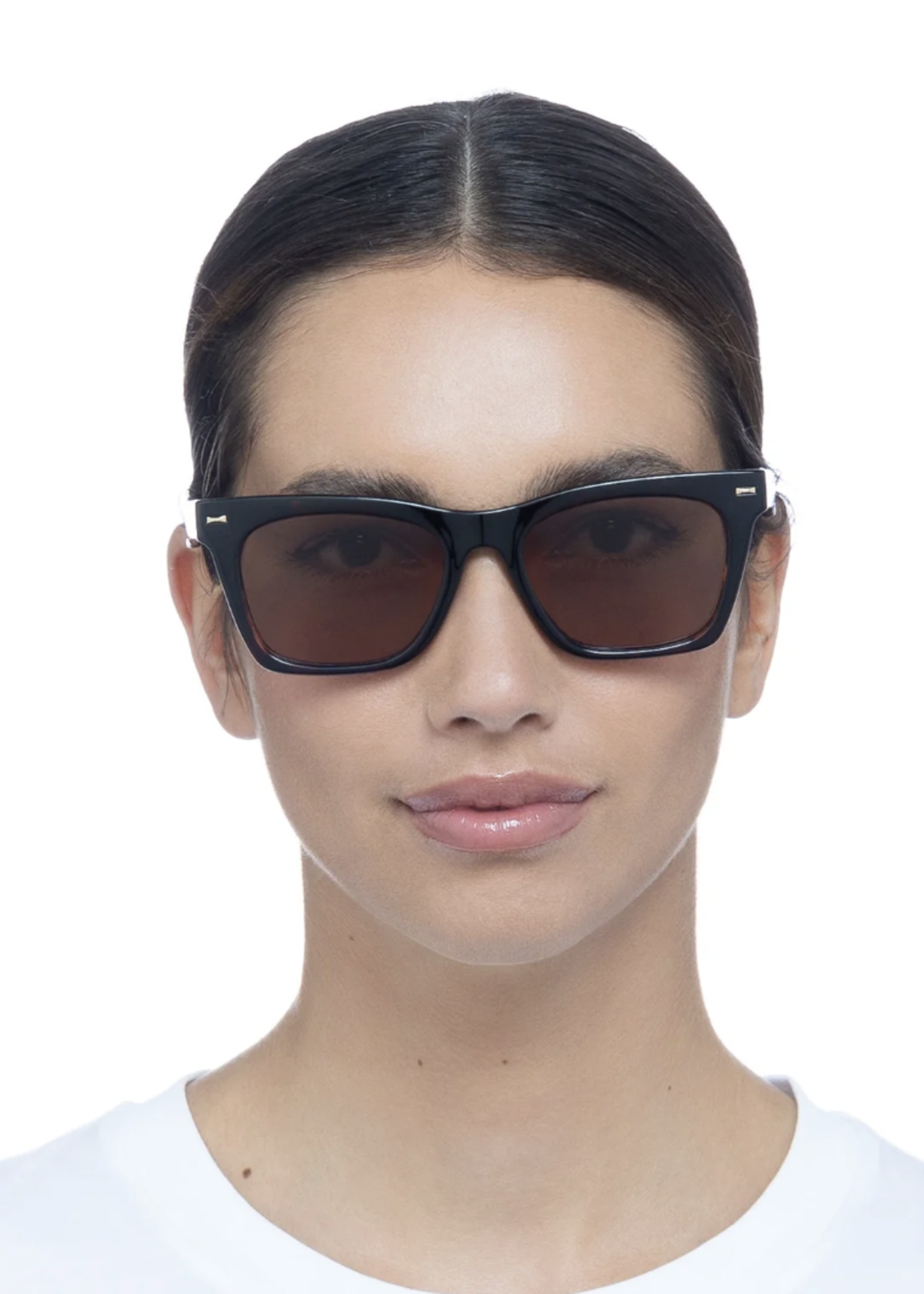 Elitaire Boutique Chante in Dark Tort