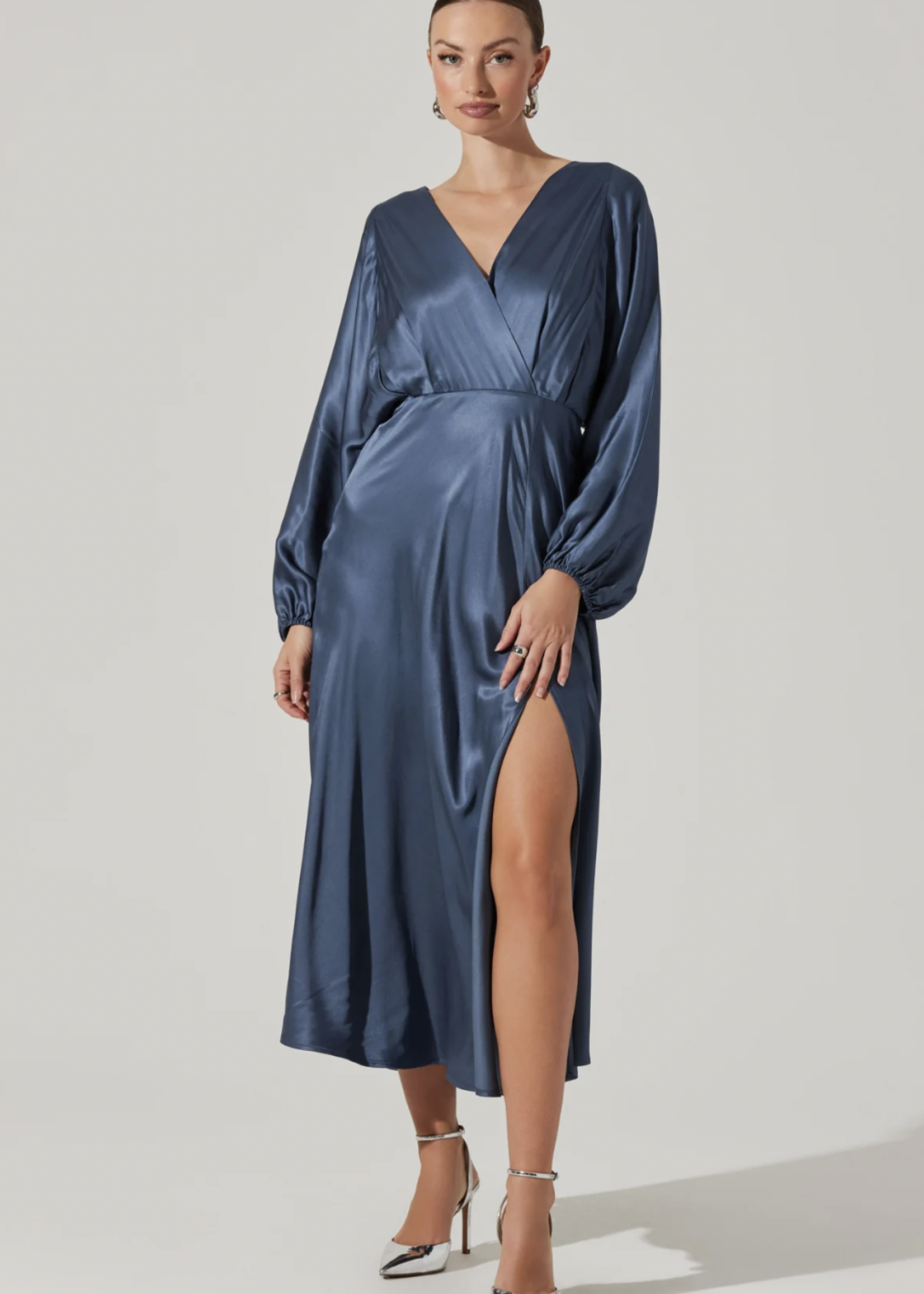 Elitaire Boutique Kimiko Dress in Slate