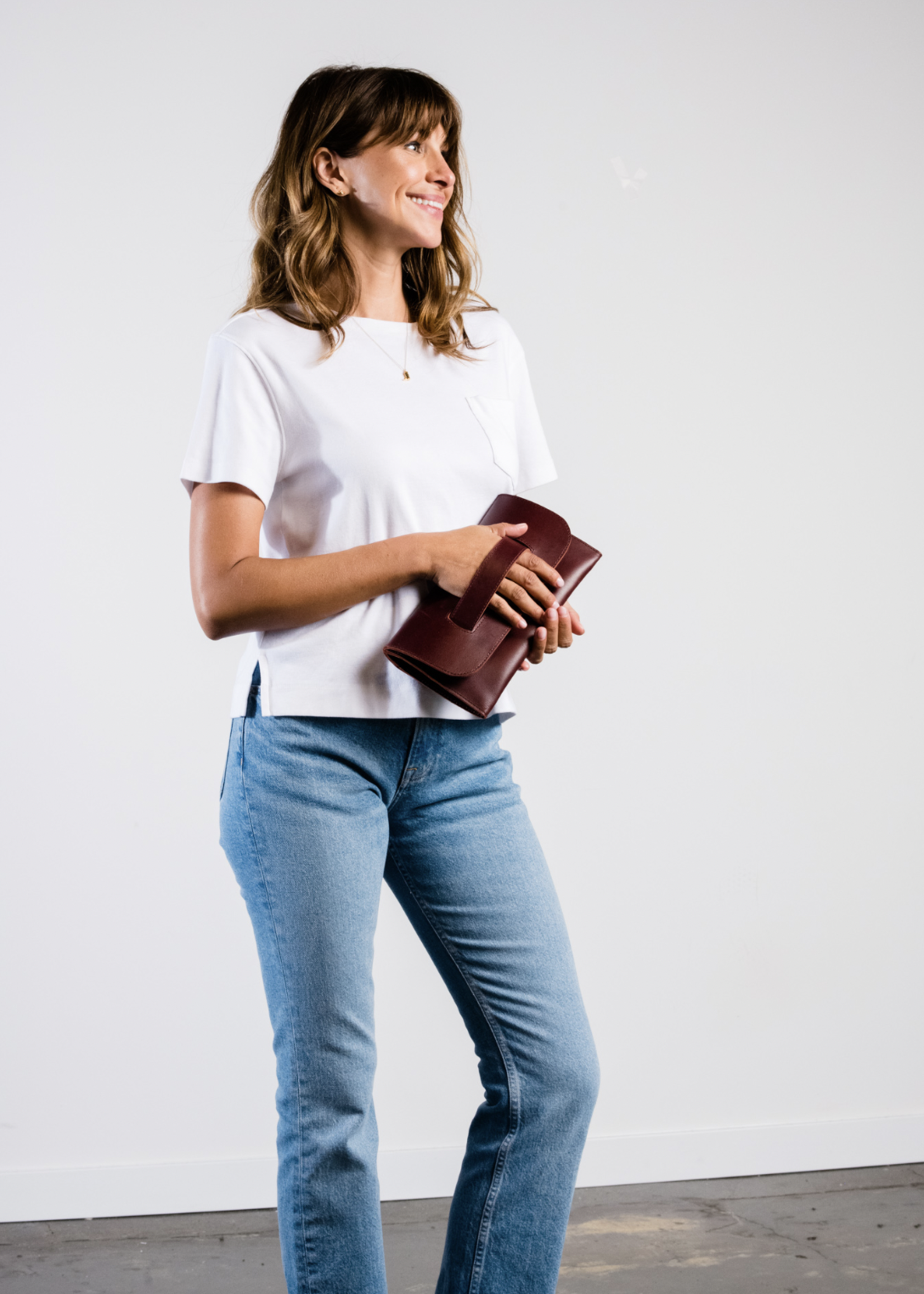 Elitaire Boutique Mare Handle Clutch in Wine