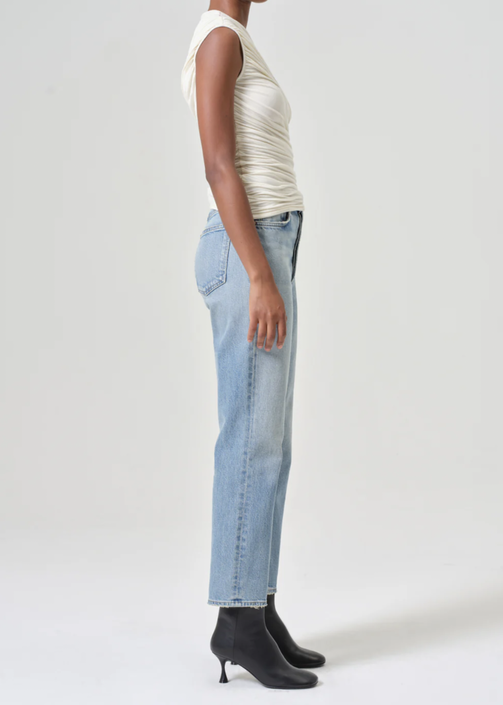 Elitaire Boutique 90's Pinch Waist Crop in  Ripple