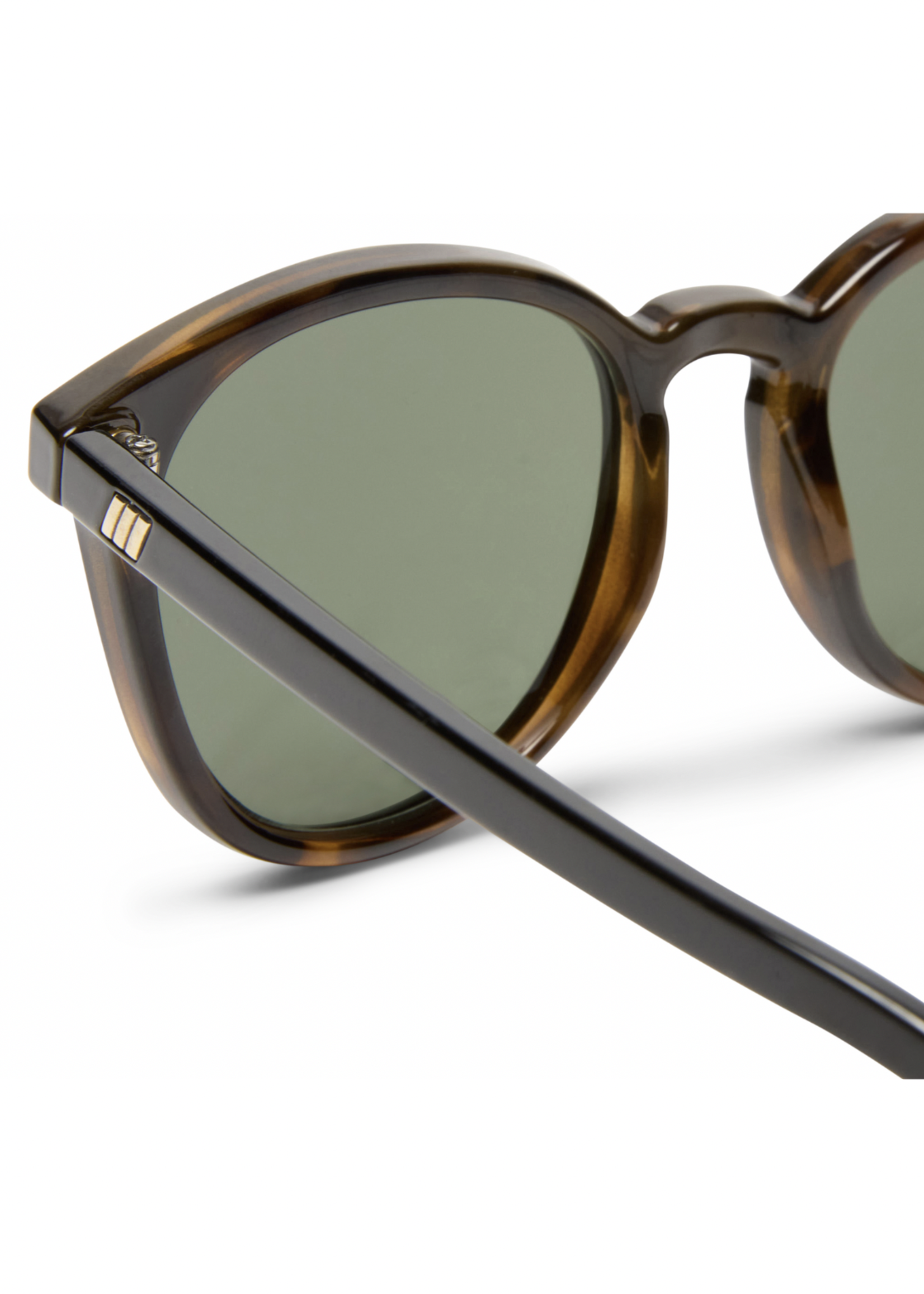 Elitaire Boutique Bandwagon in Black Tort