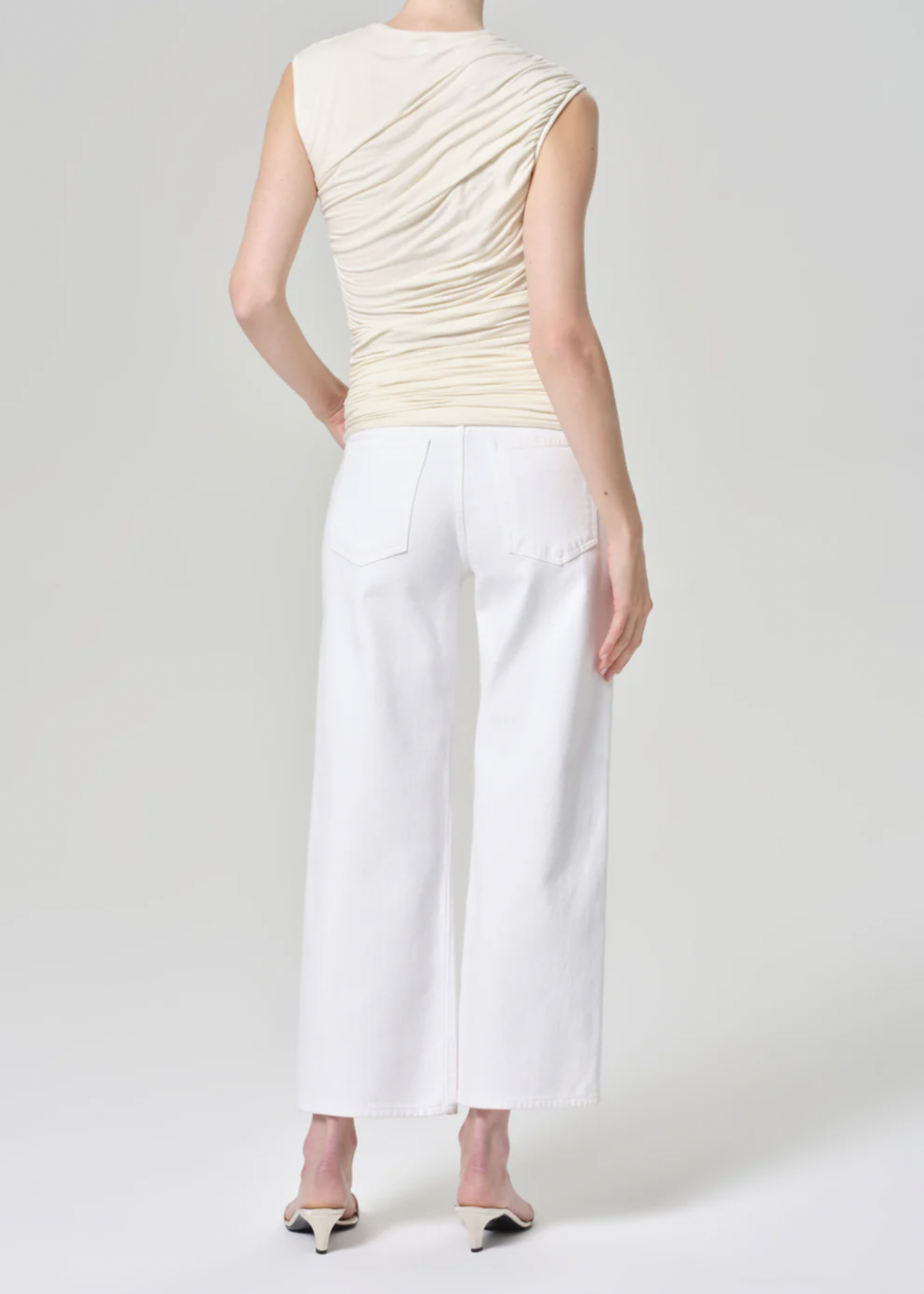 Elitaire Boutique Harper Crop in Sour Cream