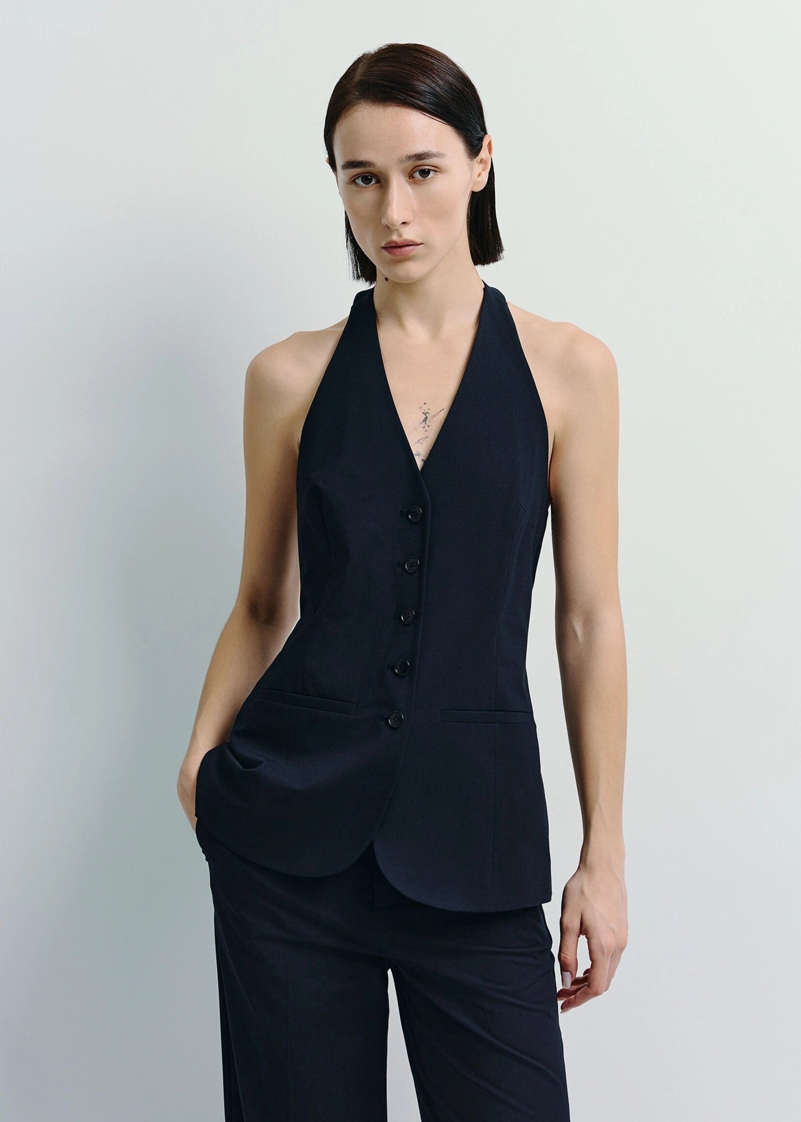 Elitaire Boutique Glen Vest in Navy
