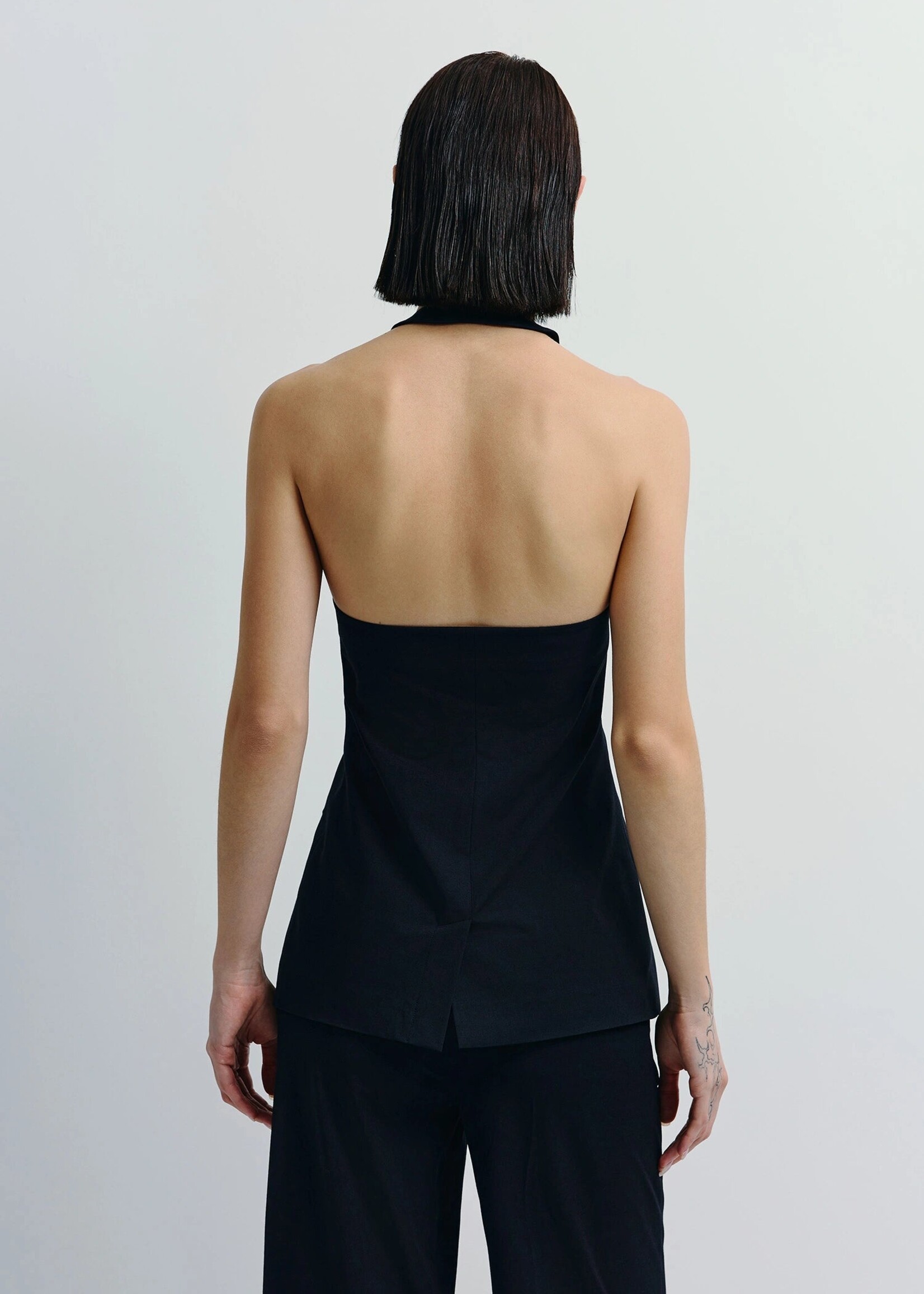 Elitaire Boutique Glen Vest in Navy