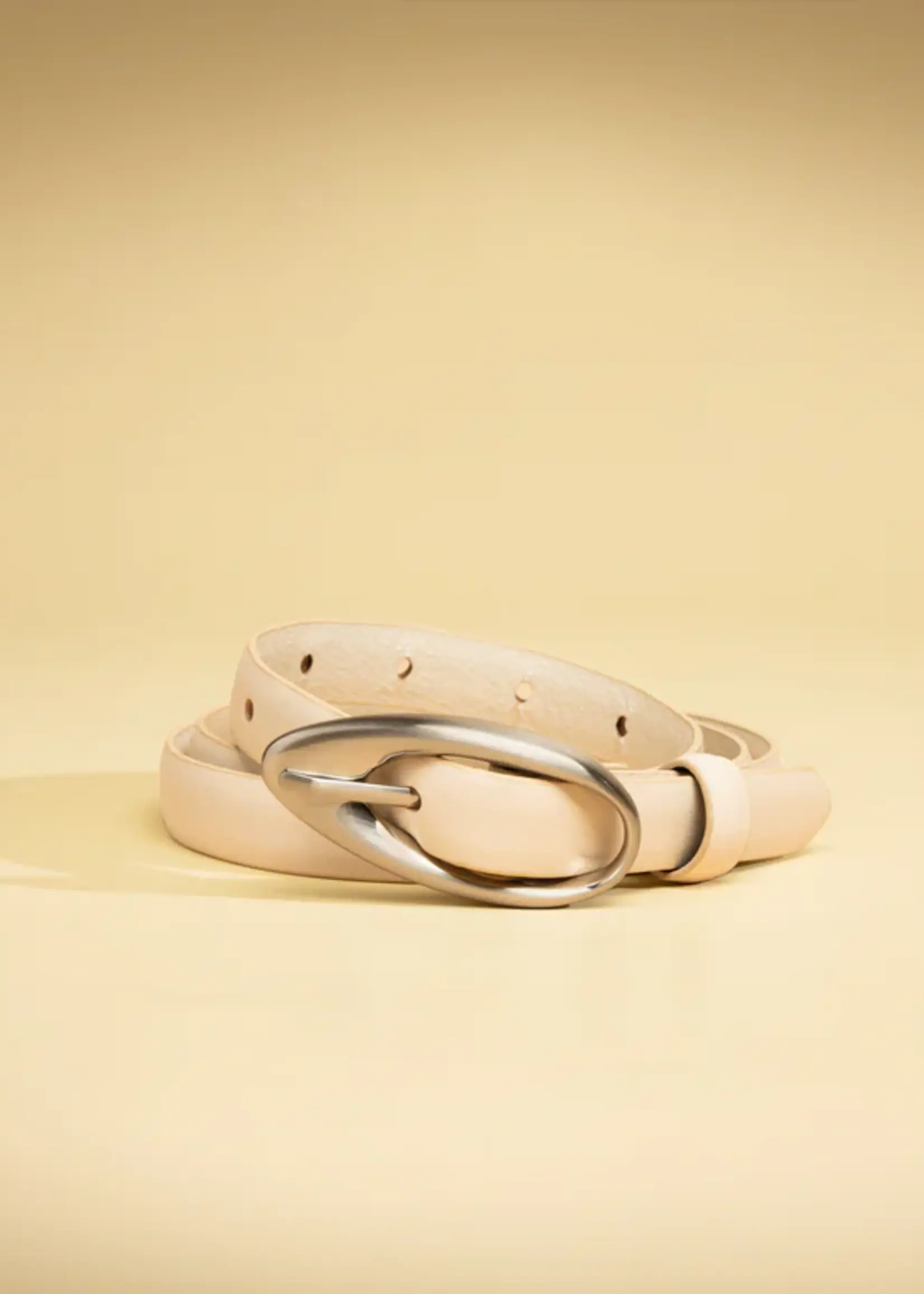 Elitaire Boutique The Taja Belt in Ecru