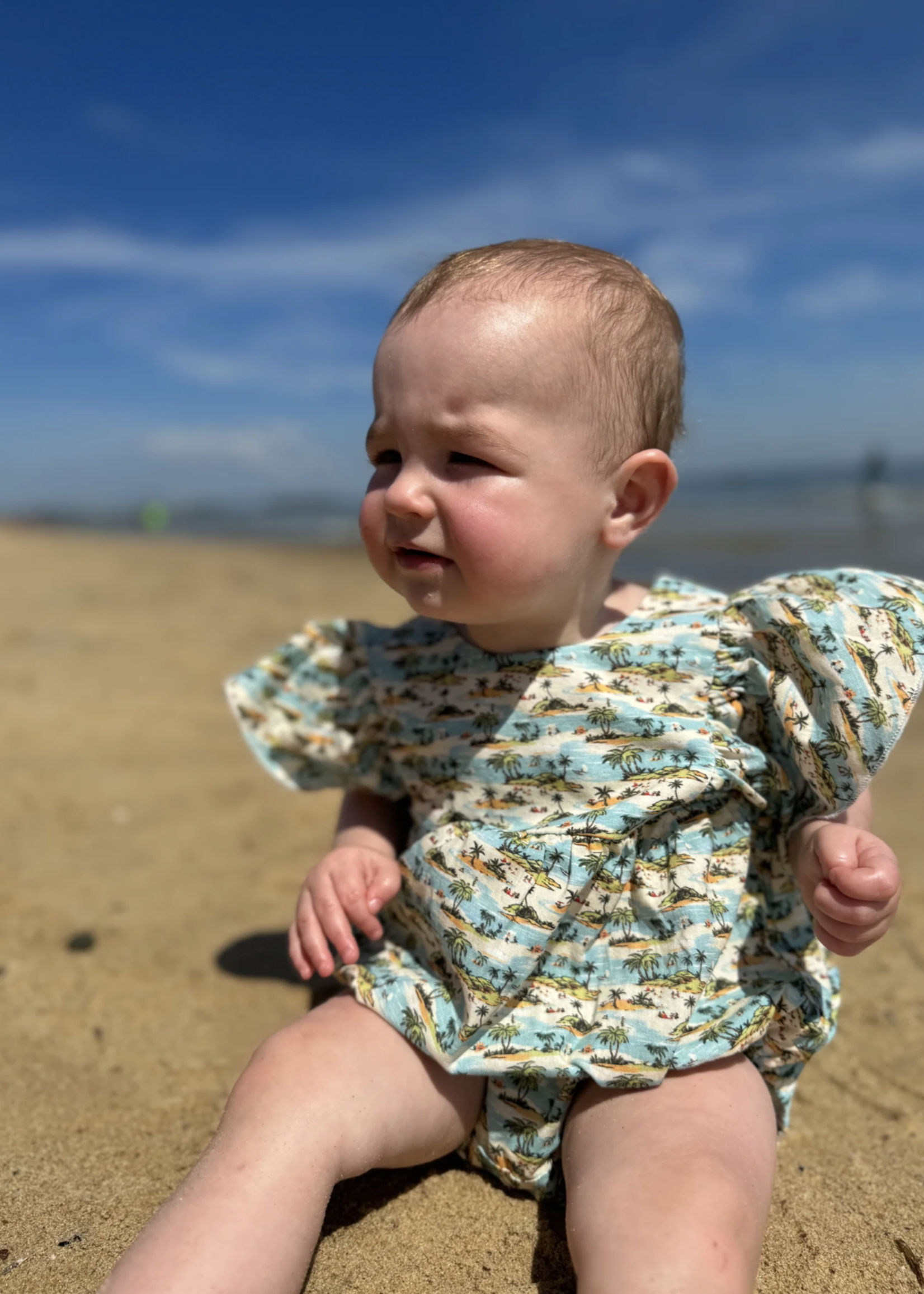 Elitaire Petite Ivy Bubble + Dress in Tropical Beach Print