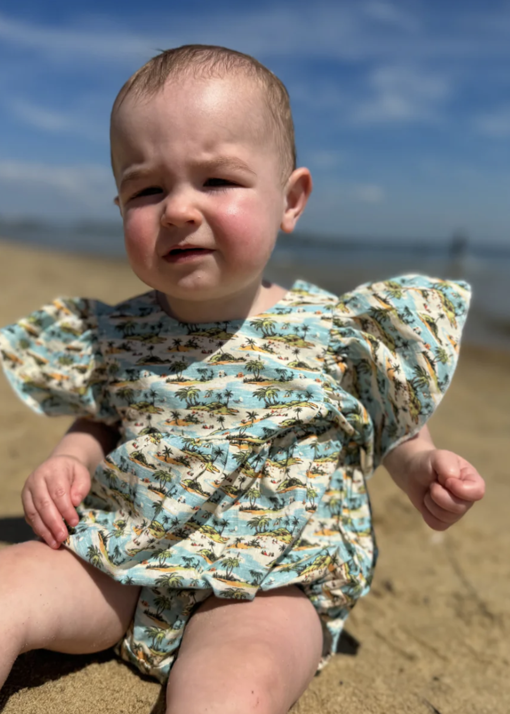 Elitaire Petite Ivy Bubble + Dress in Tropical Beach Print