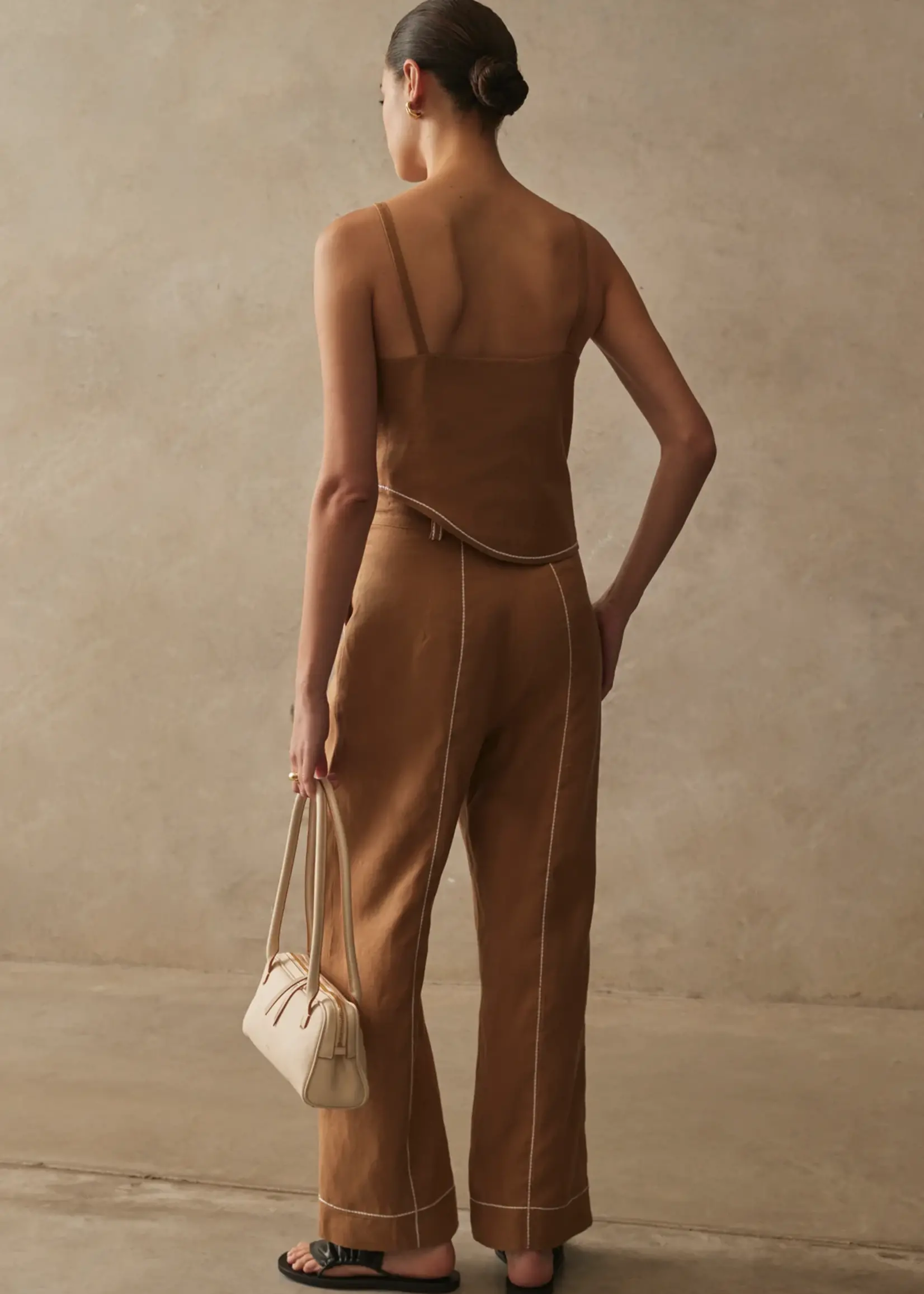 Elitaire Boutique Avalon Top in Honey