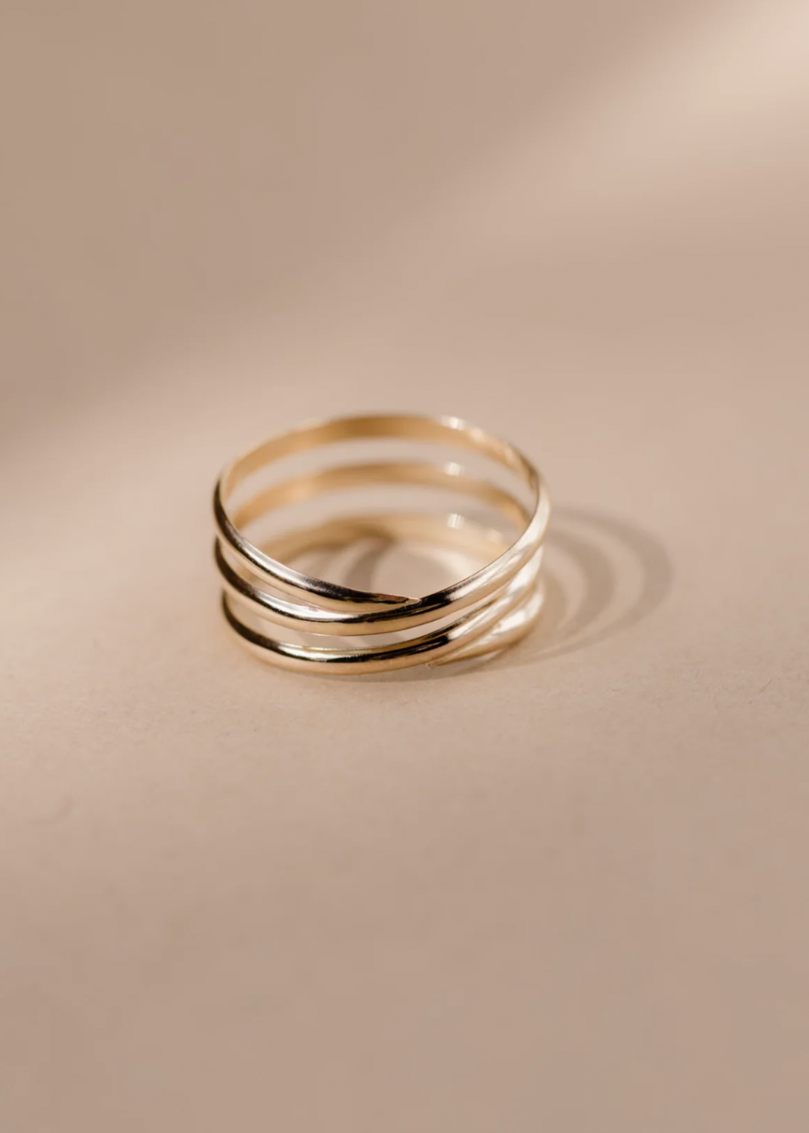 Elitaire Boutique Contour Ring