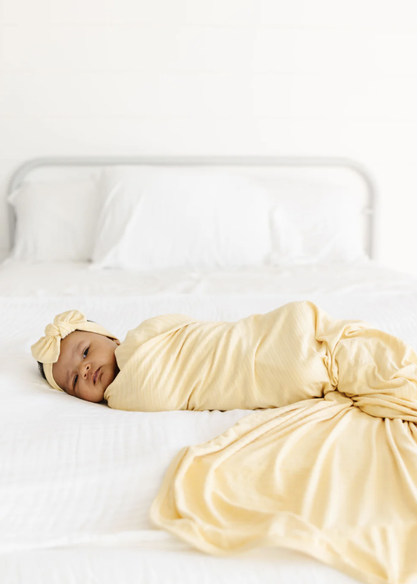 Elitaire Petite Birdie Ribbed Knot Headband