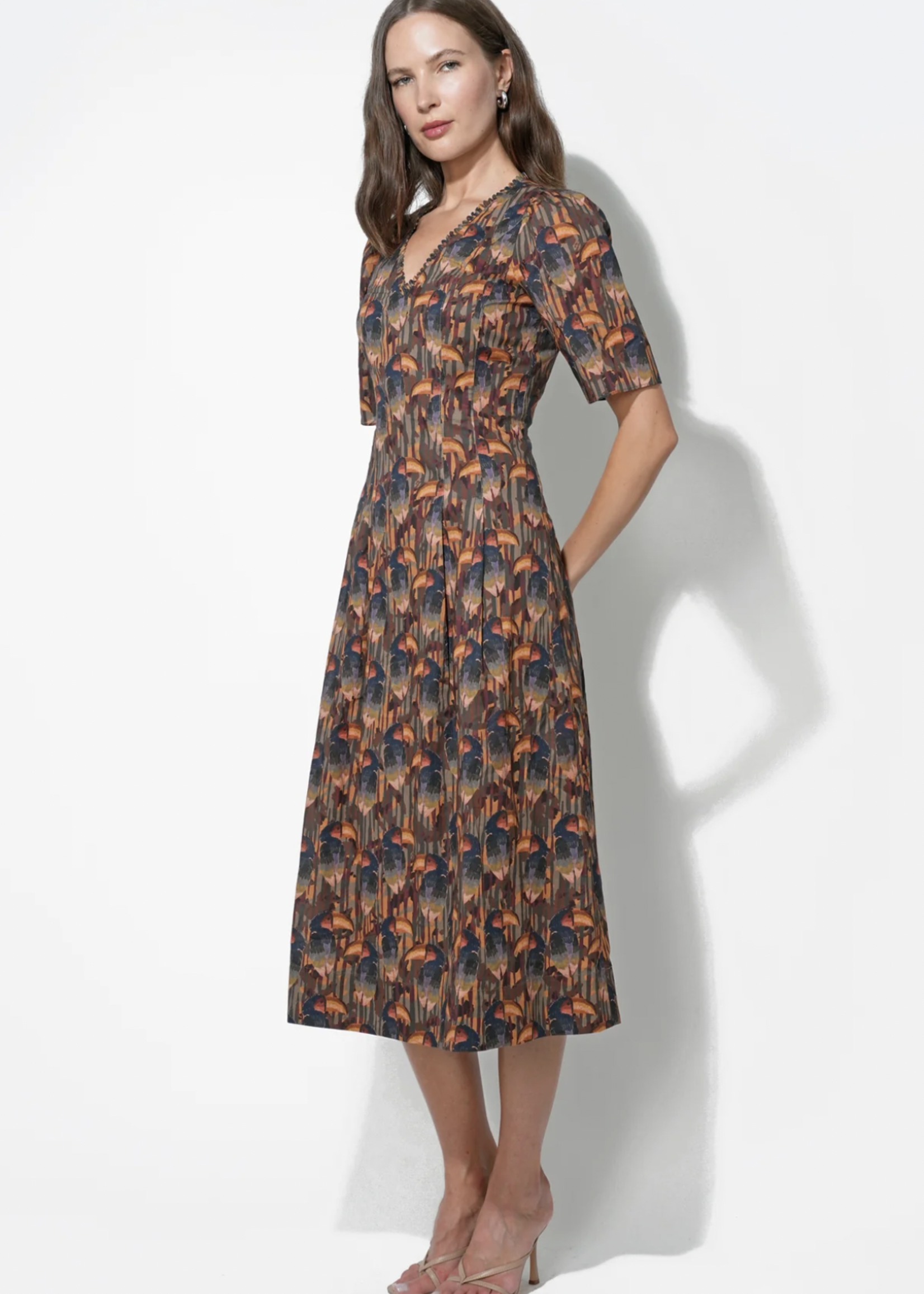 Elitaire Boutique Gracie Puff Sleeve Midi Dress