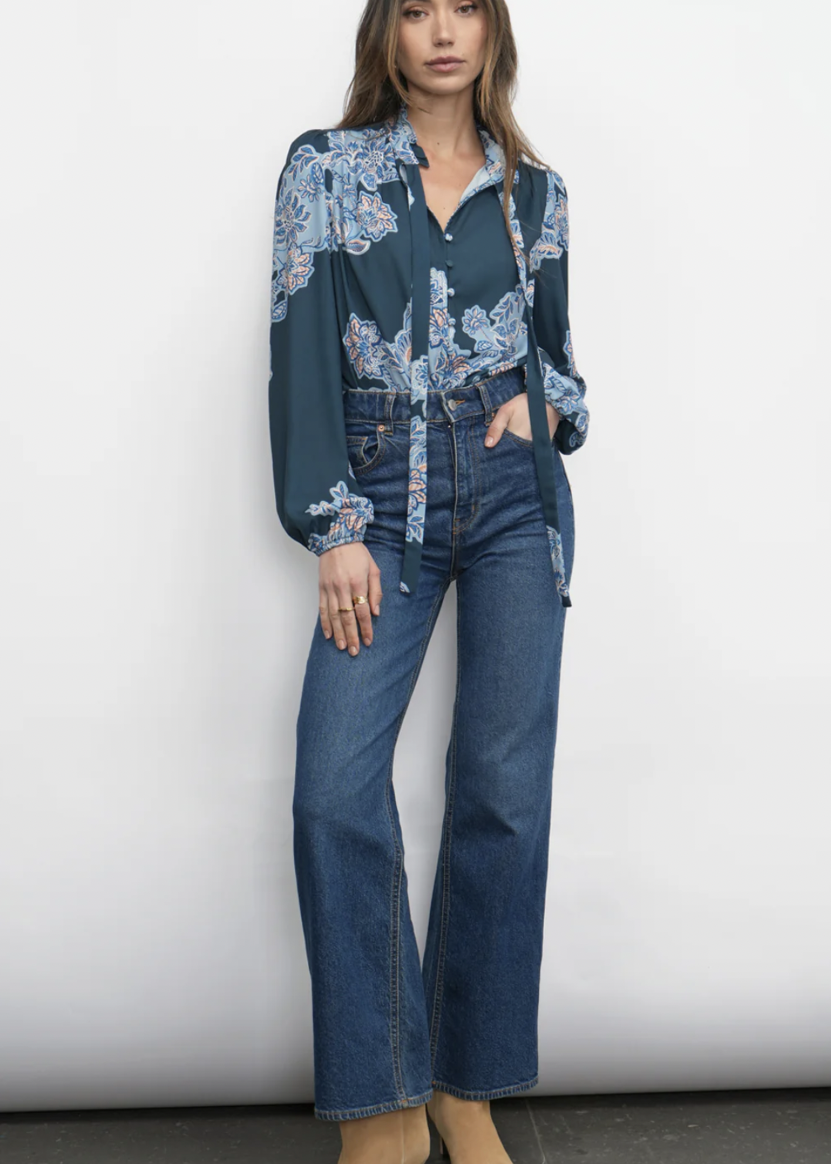 Elitaire Boutique Cierra Tie Neck Blouse