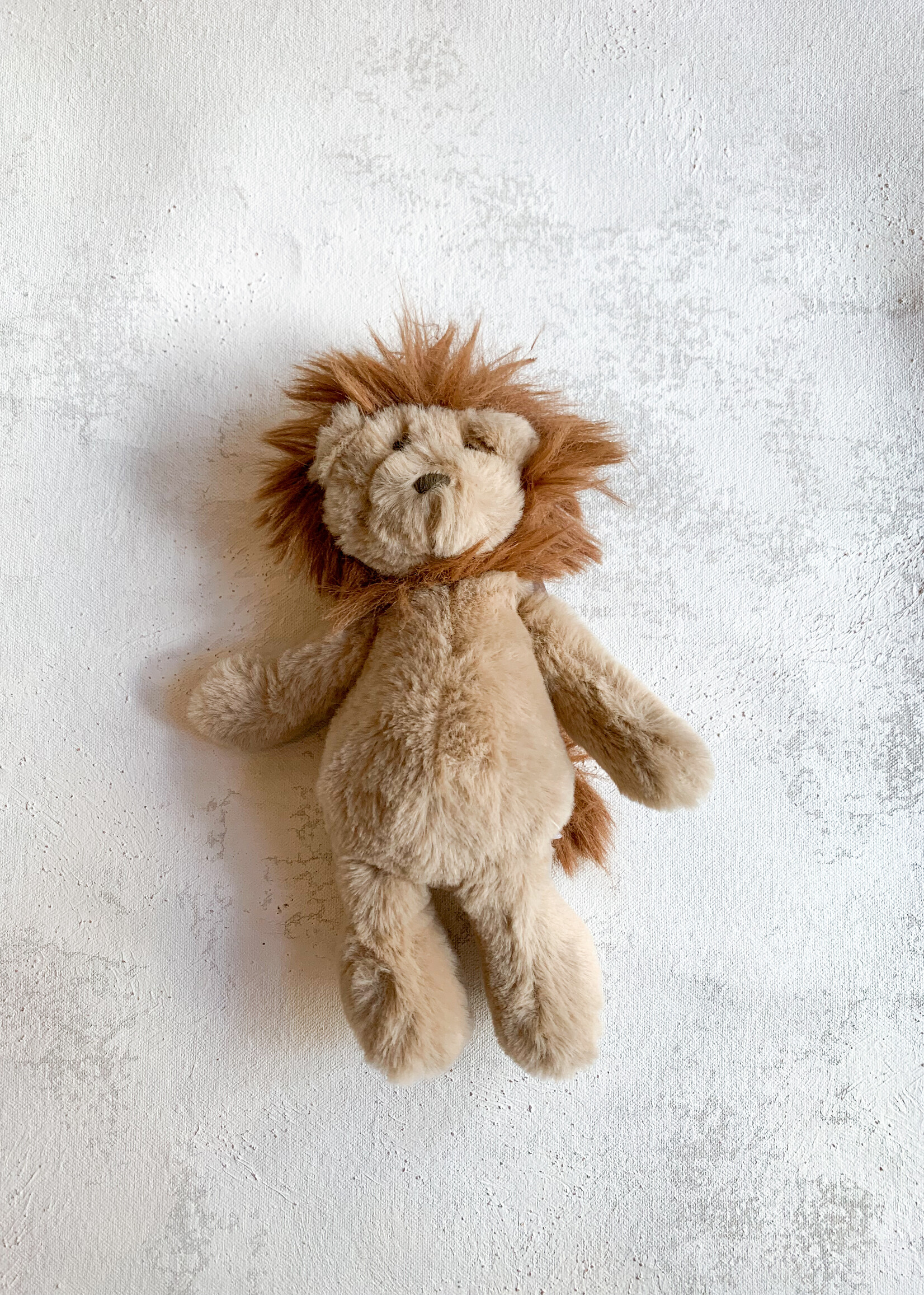 Elitaire Petite Finn the Lion Plush Rattle
