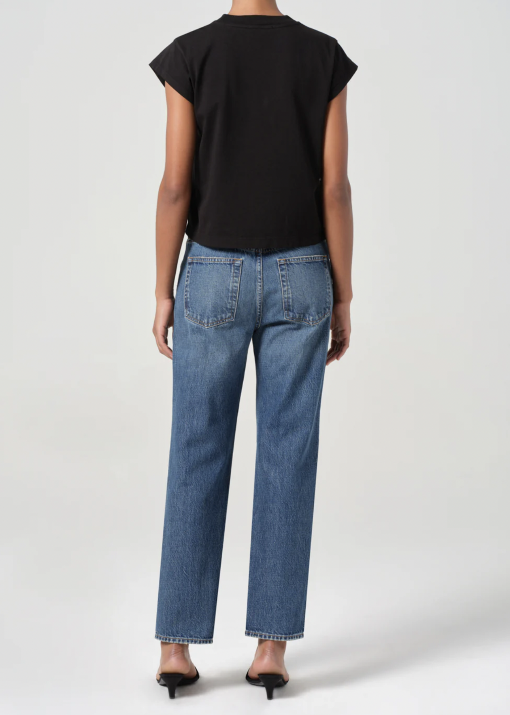 Elitaire Boutique Valen in Essence