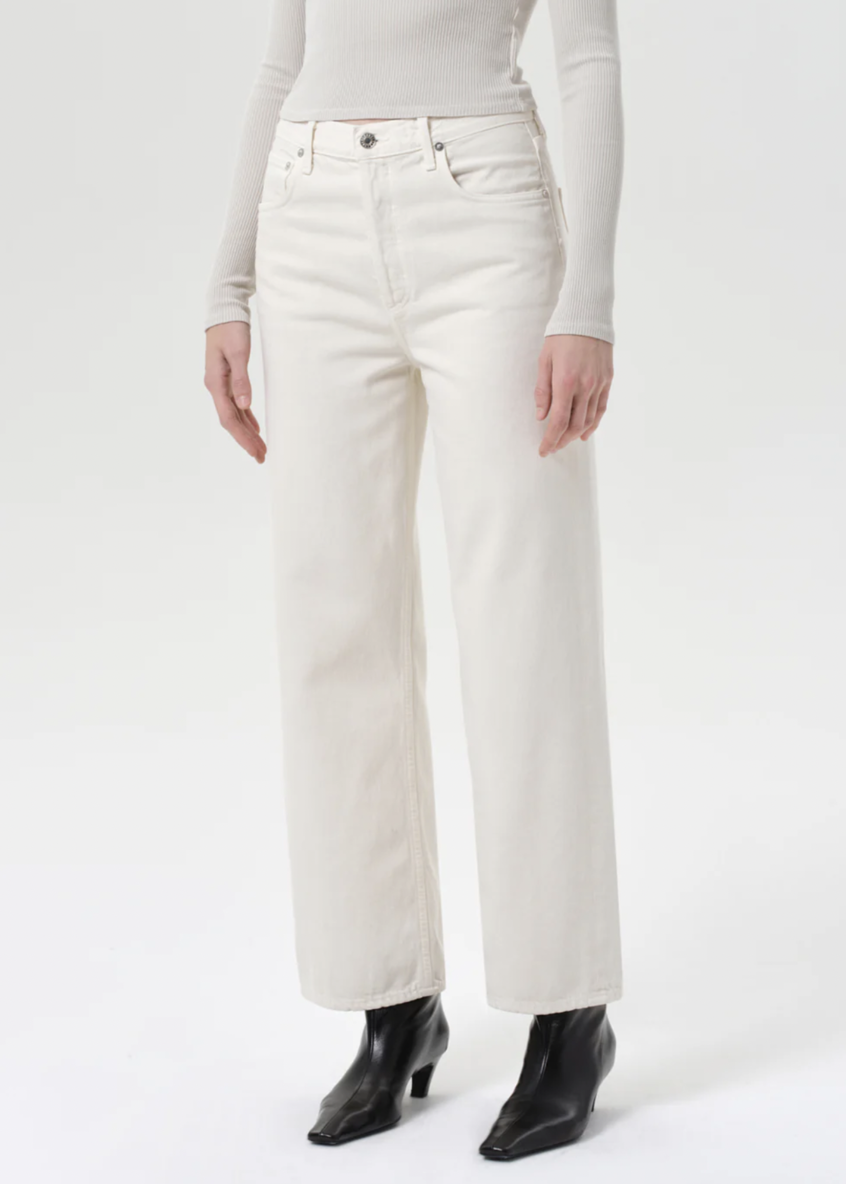 Elitaire Boutique Ren in Brown Rice