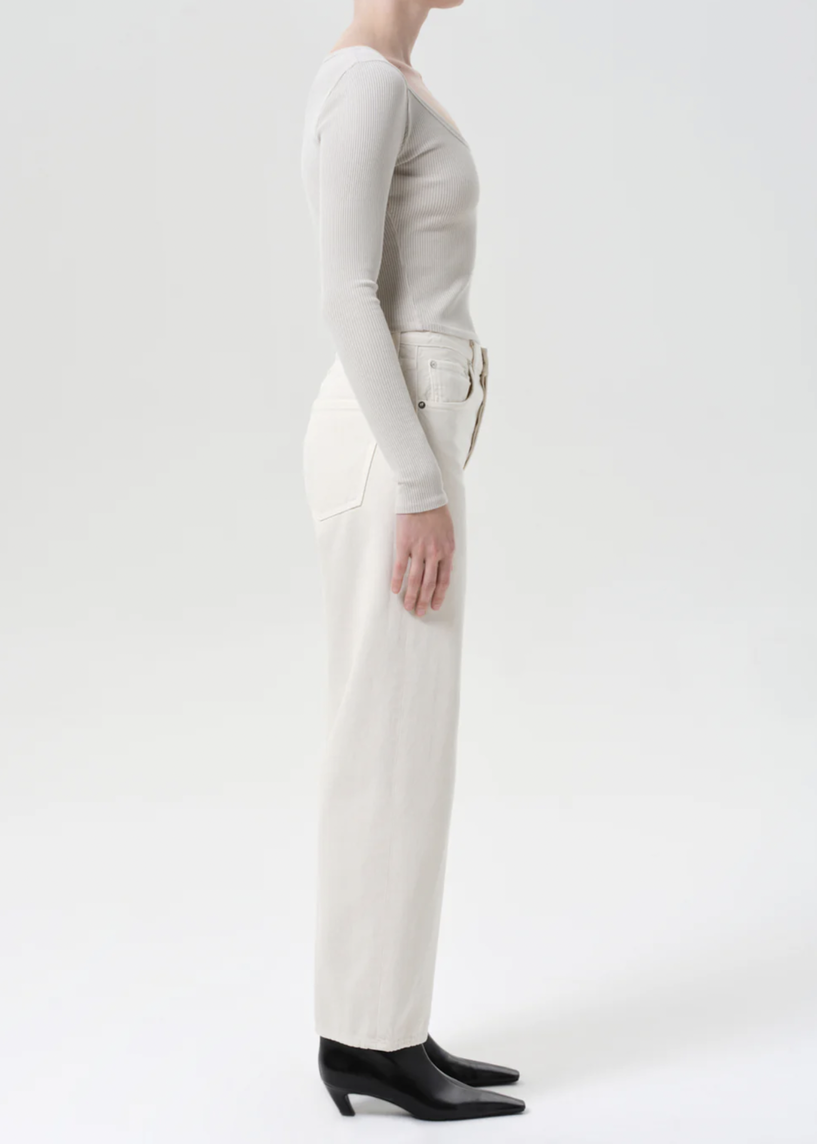 Elitaire Boutique Ren in Brown Rice