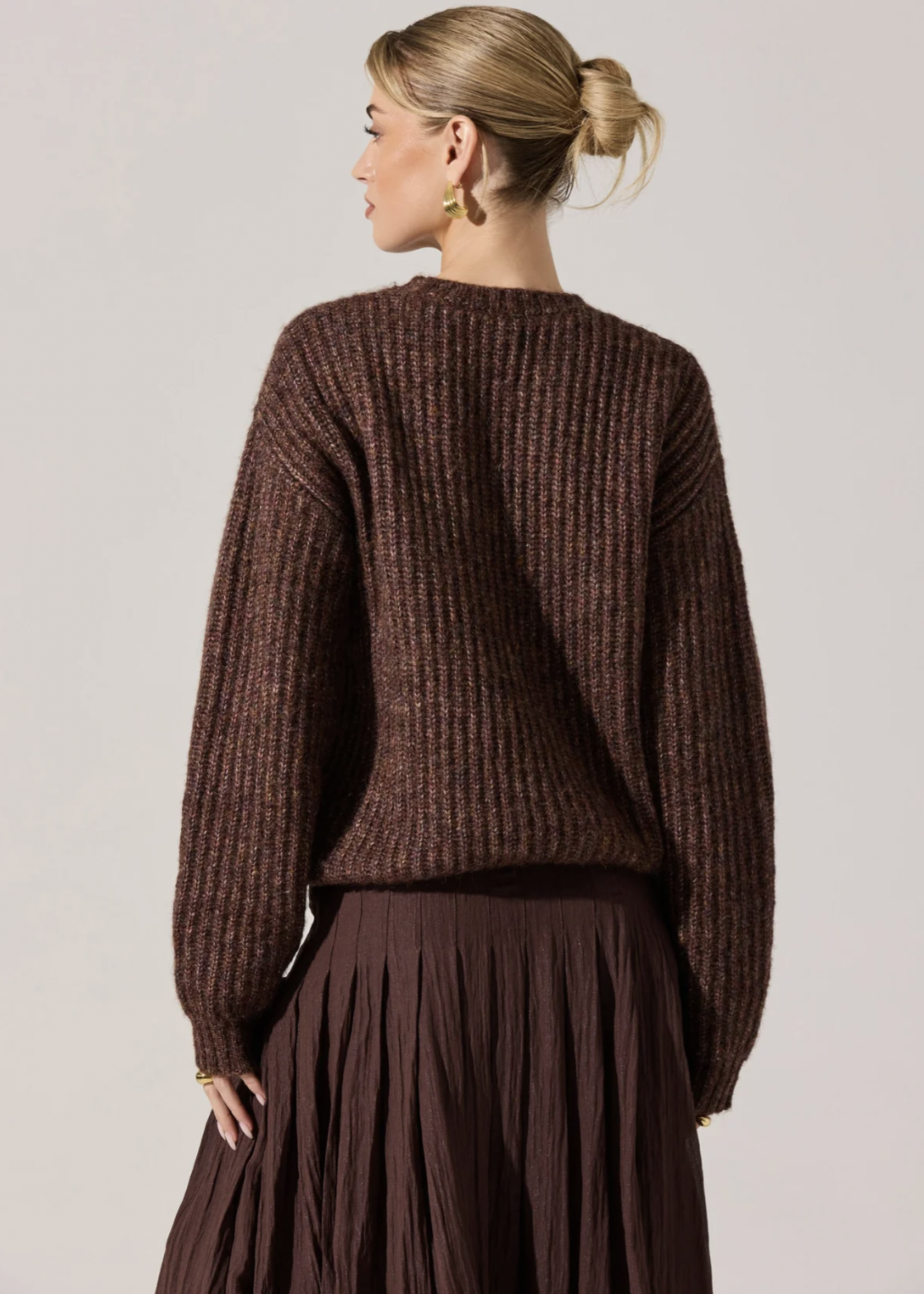 Elitaire Boutique Archer Sweater