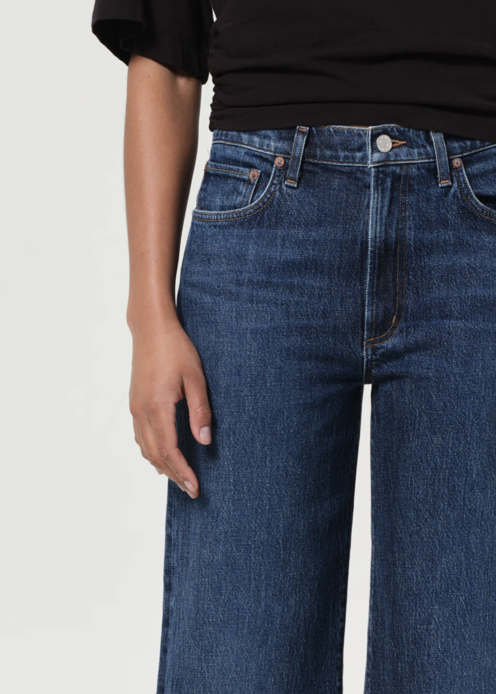 Elitaire Boutique Harper Crop in Echo