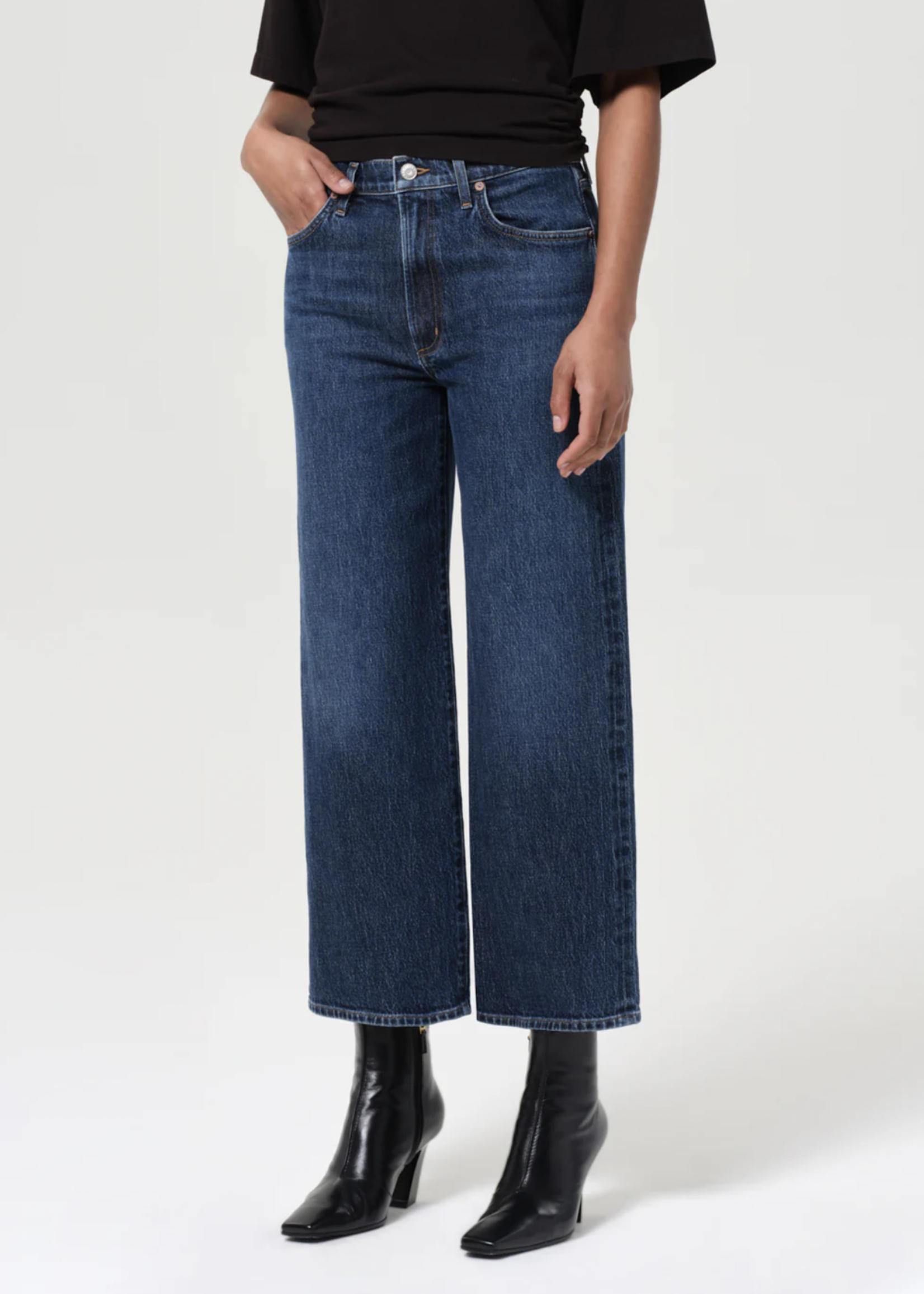 Elitaire Boutique Harper Crop in Echo