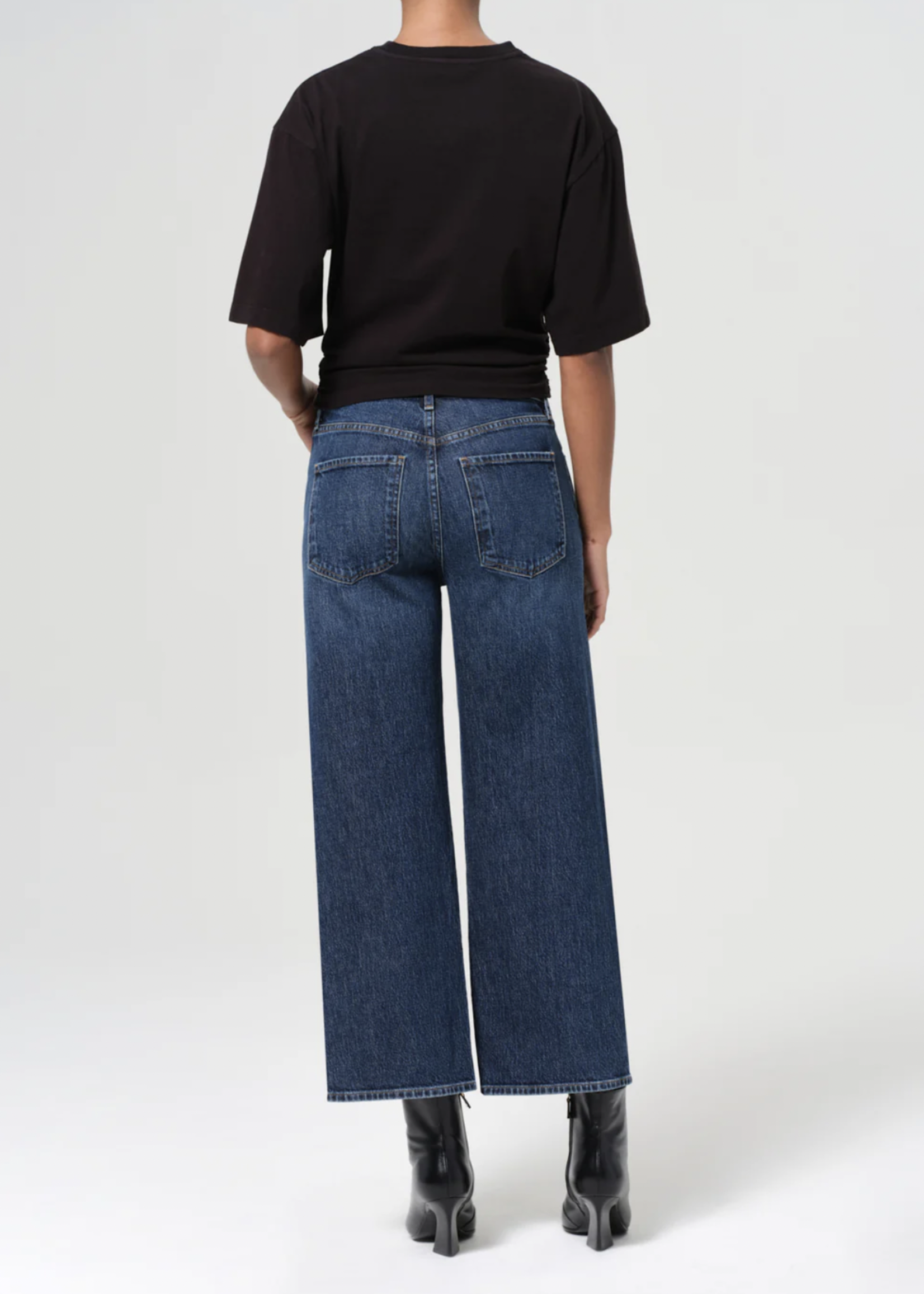 Elitaire Boutique Harper Crop in Echo
