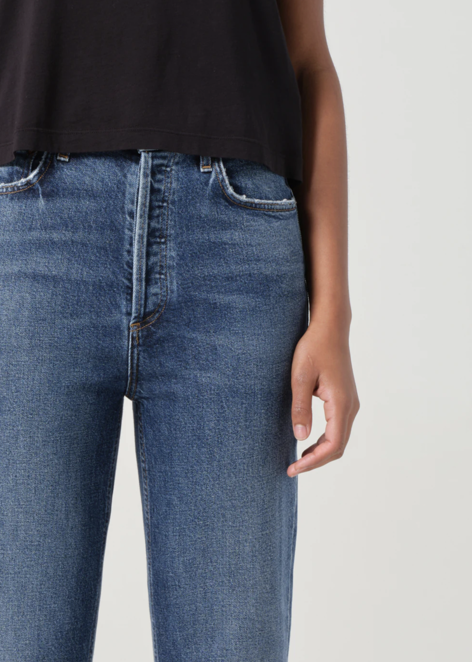 Elitaire Boutique 90's Pinch Waist Crop in Solace