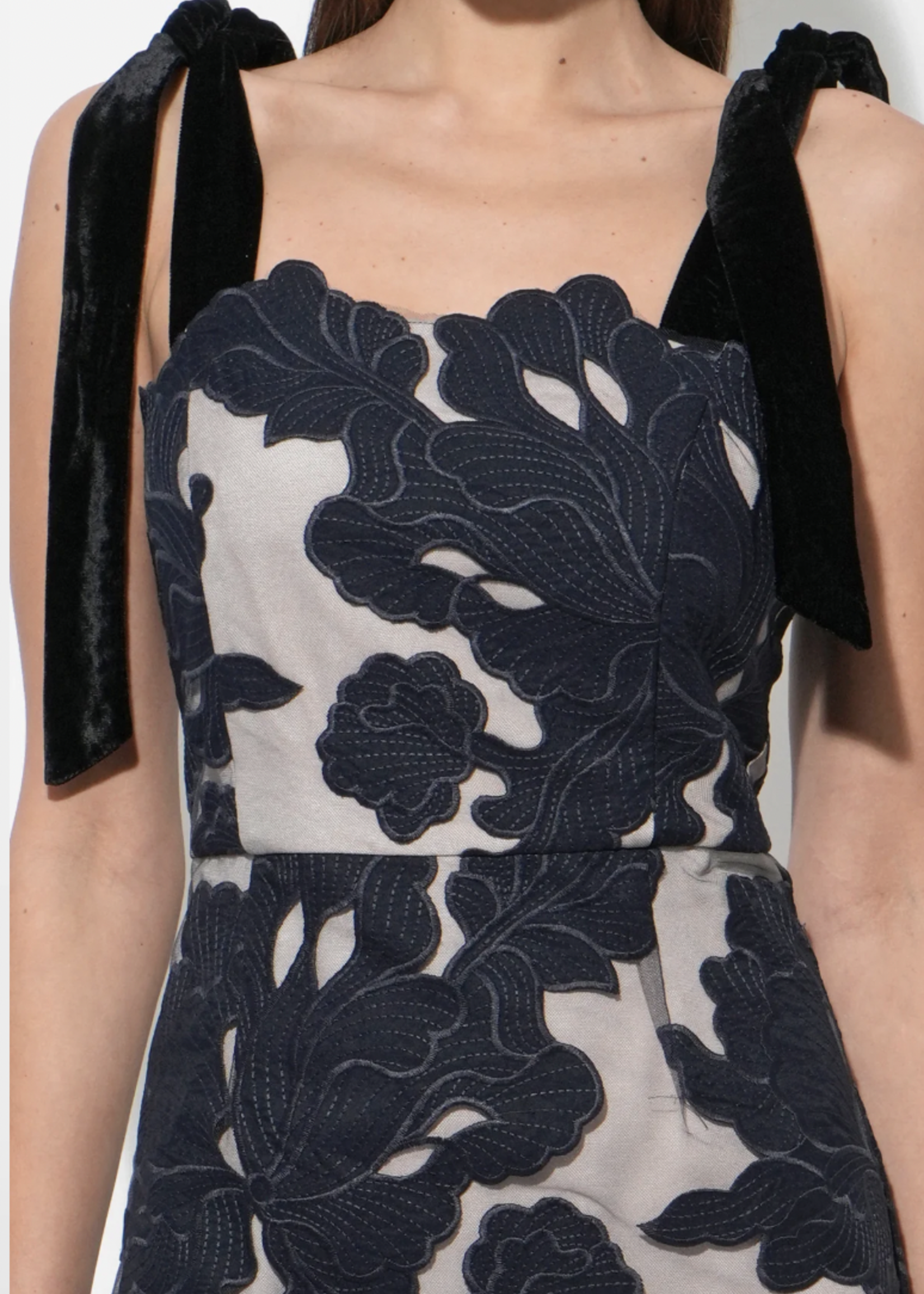 Elitaire Boutique Juniper Midi Dress