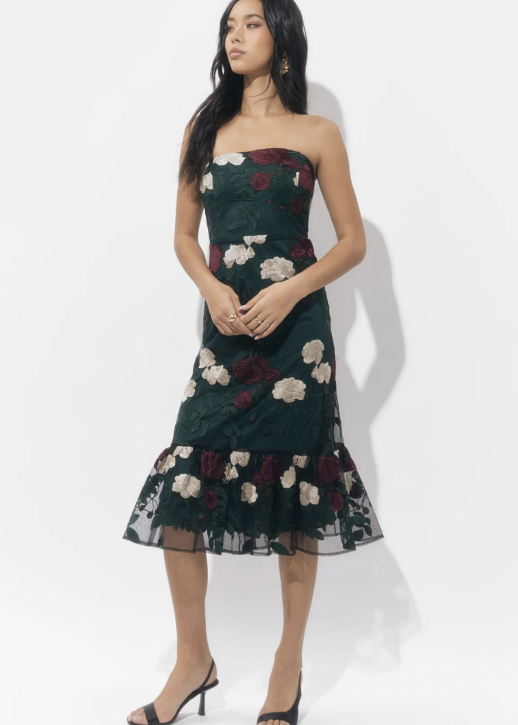 Elitaire Boutique Calita Embroidered Midi Dress