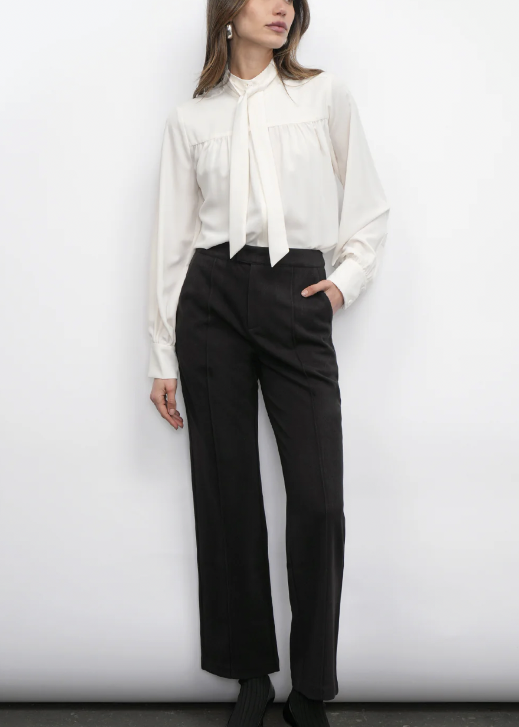 Elitaire Boutique Cameron Blouse