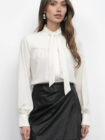 Elitaire Boutique Cameron Blouse