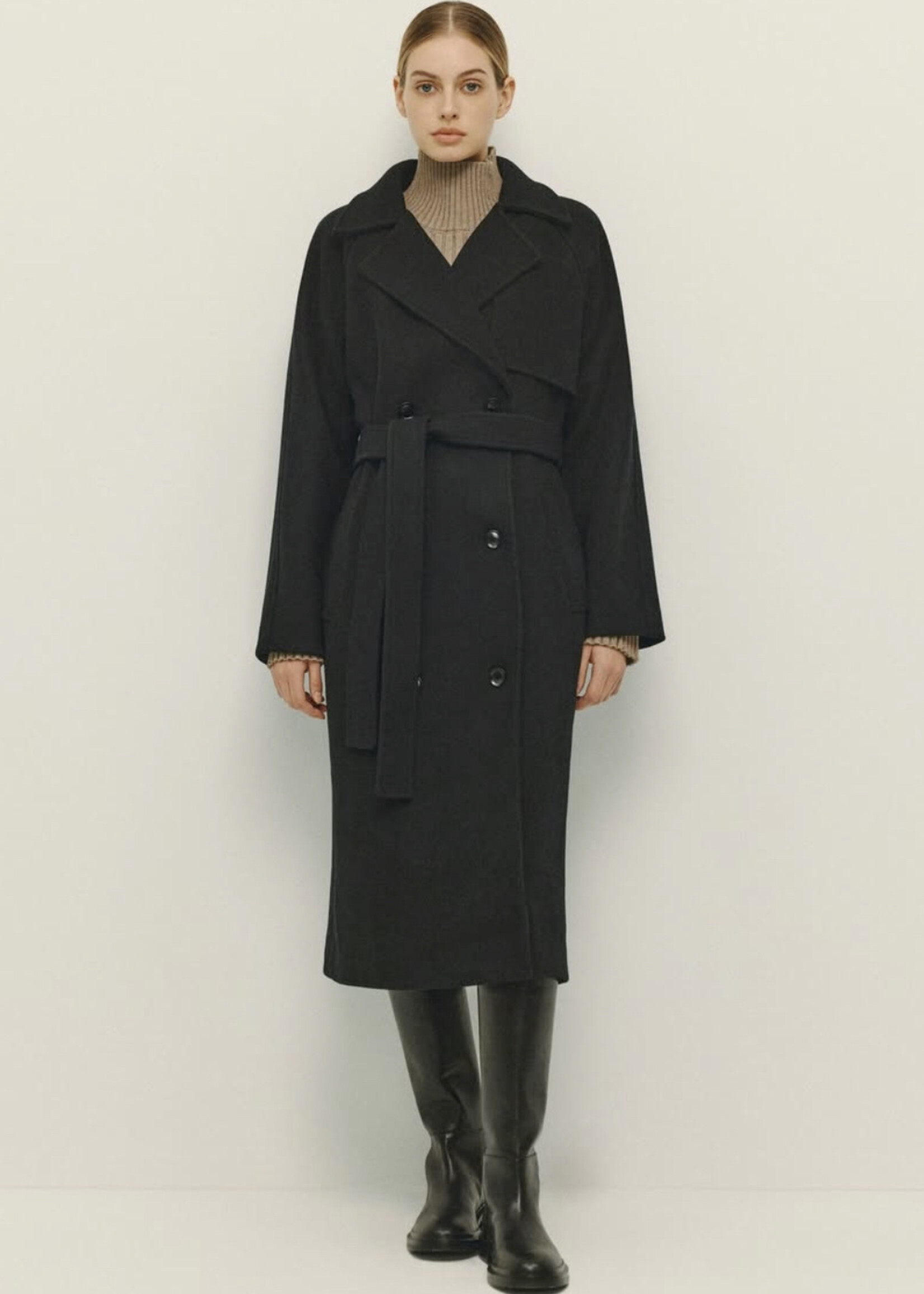 Elitaire Boutique Leighton Coat in Black