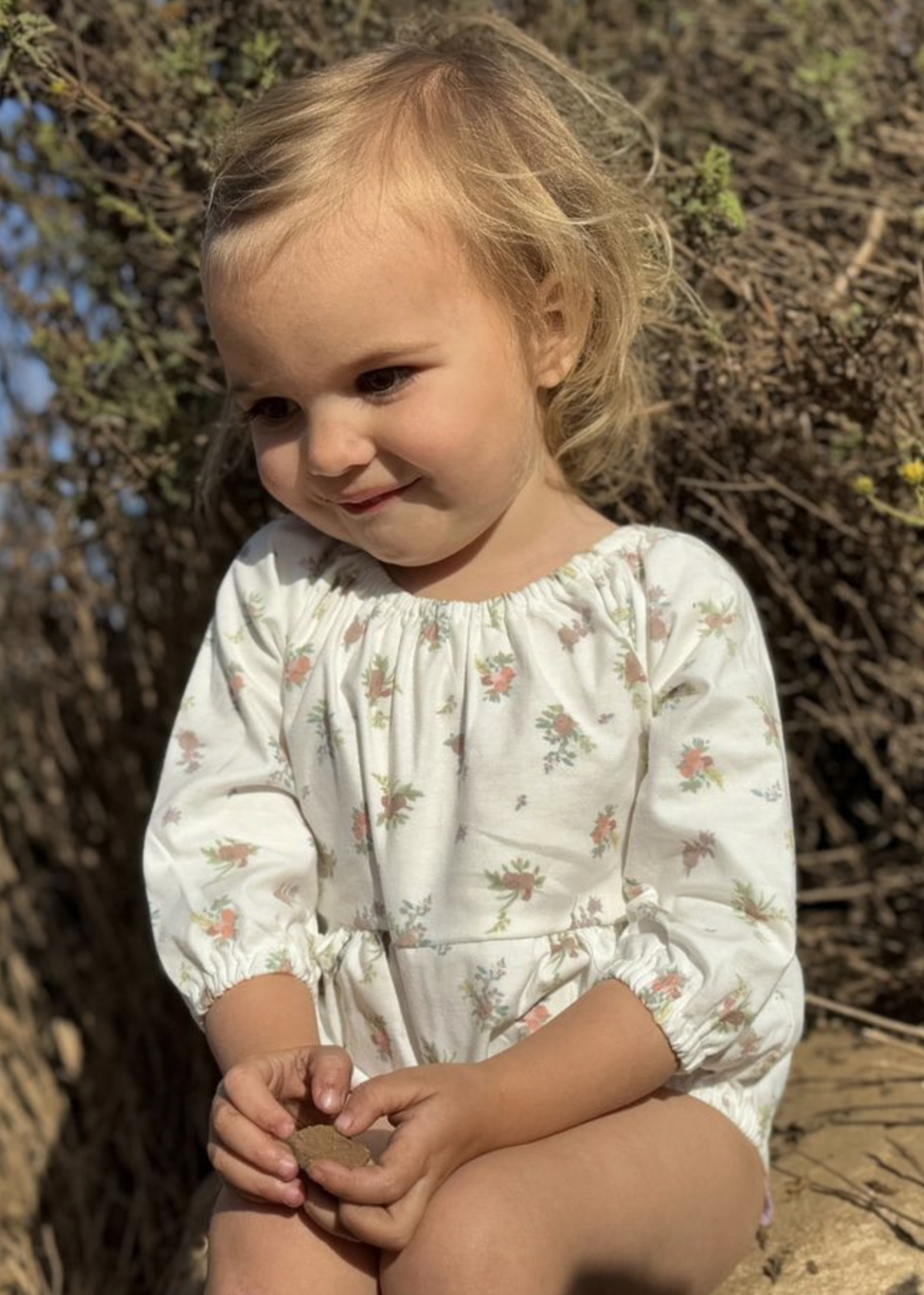 Elitaire Petite Daisy Bubble in Ivory Posie