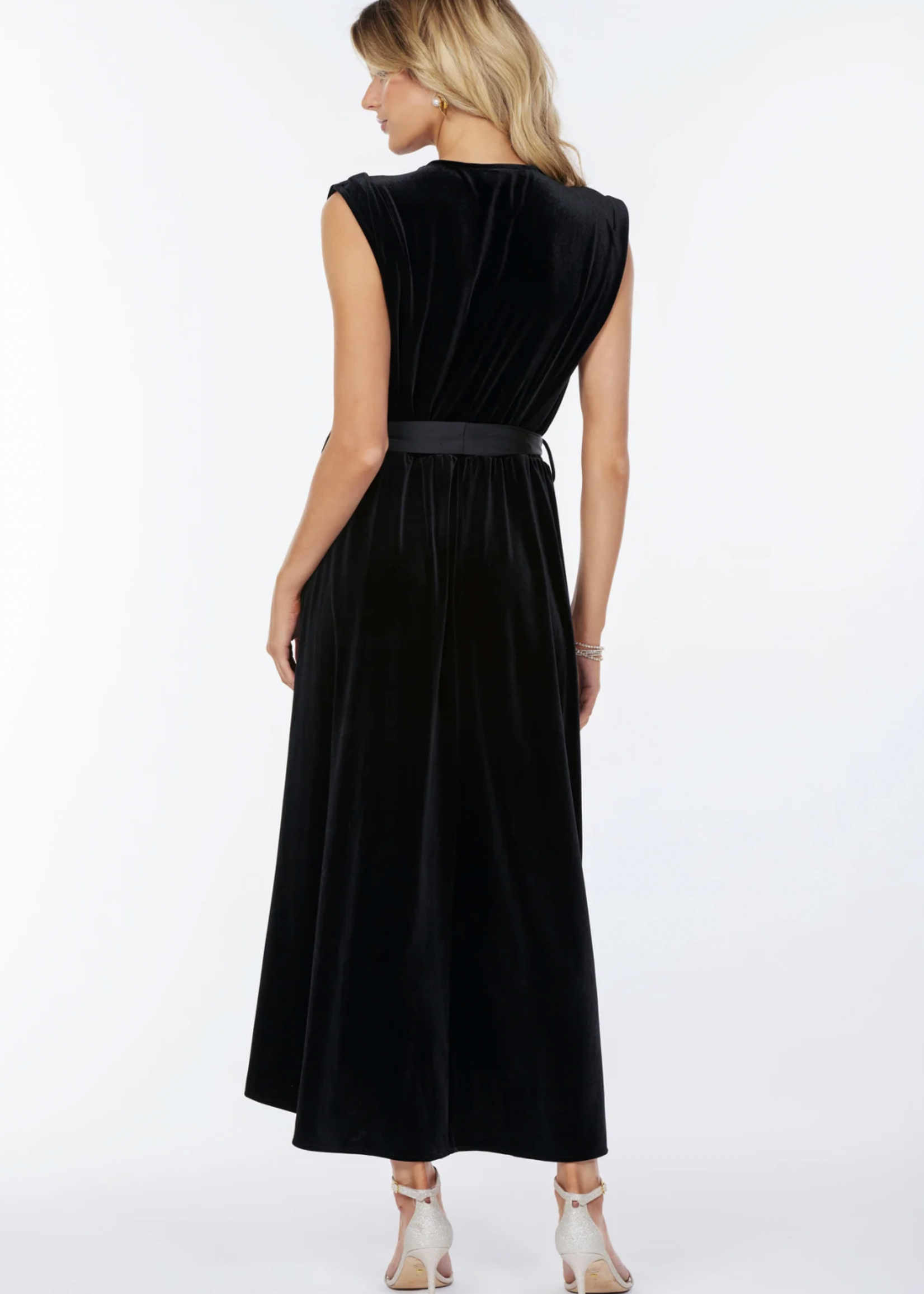 Elitaire Boutique Aeries Wrap Dress in Black Velvet