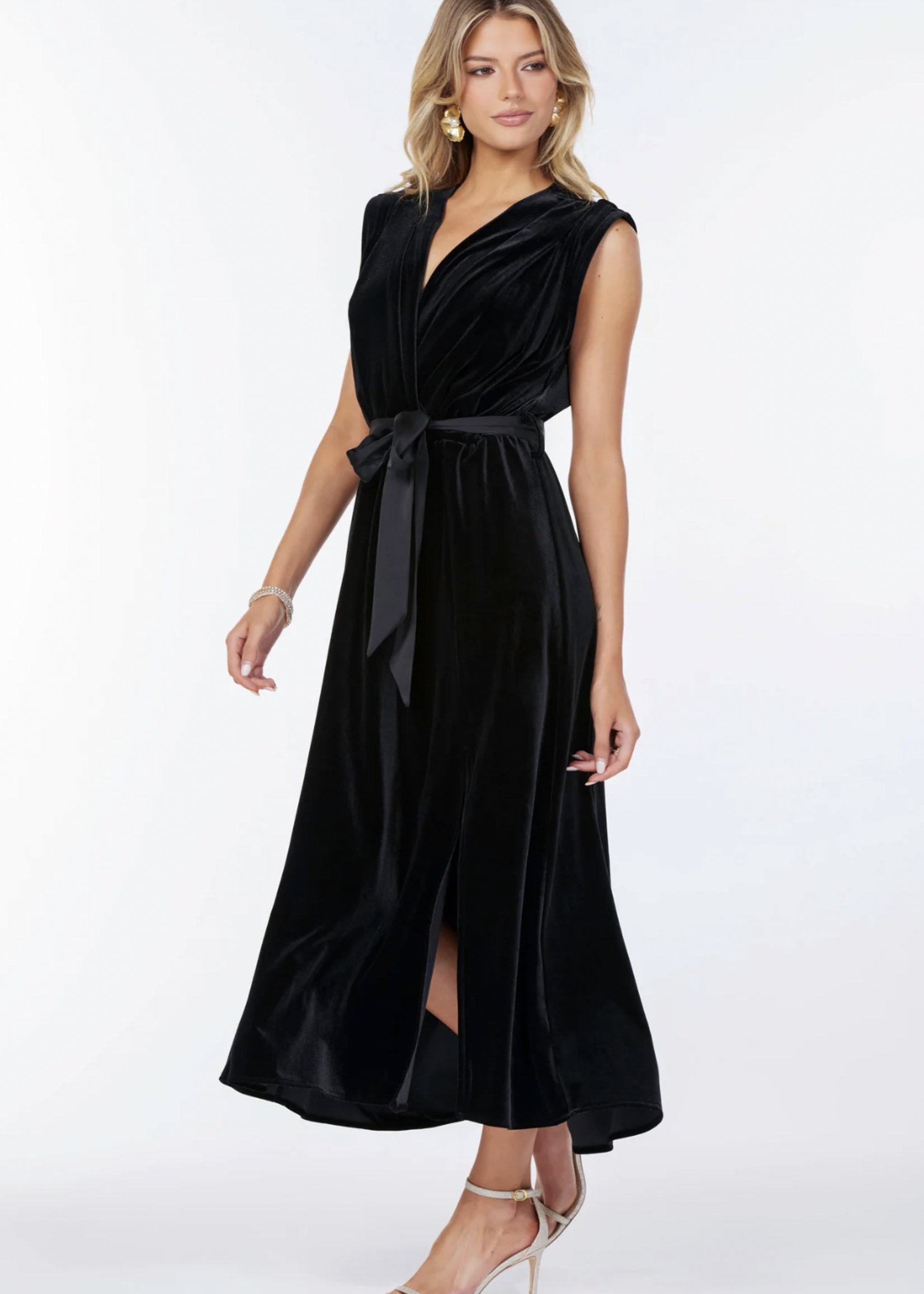 Elitaire Boutique Aeries Wrap Dress in Black Velvet